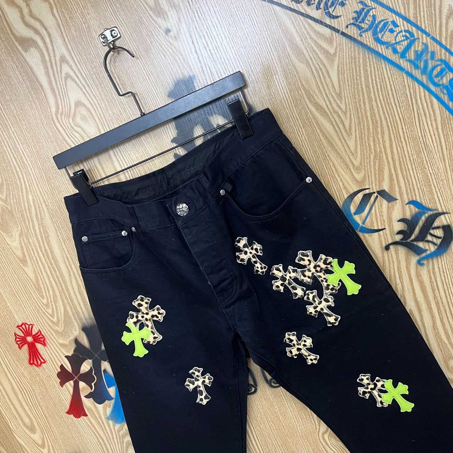Chrome Hearts Cheetah & Green Cross Patch Jeans - DesignerGu
