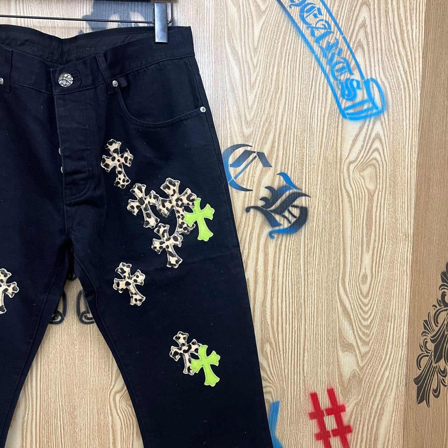 Chrome Hearts Cheetah & Green Cross Patch Jeans - DesignerGu