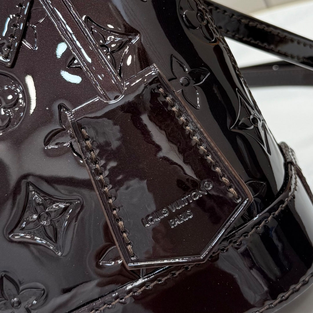 Louis Vuitton Alma BB M27172  - DesignerGu