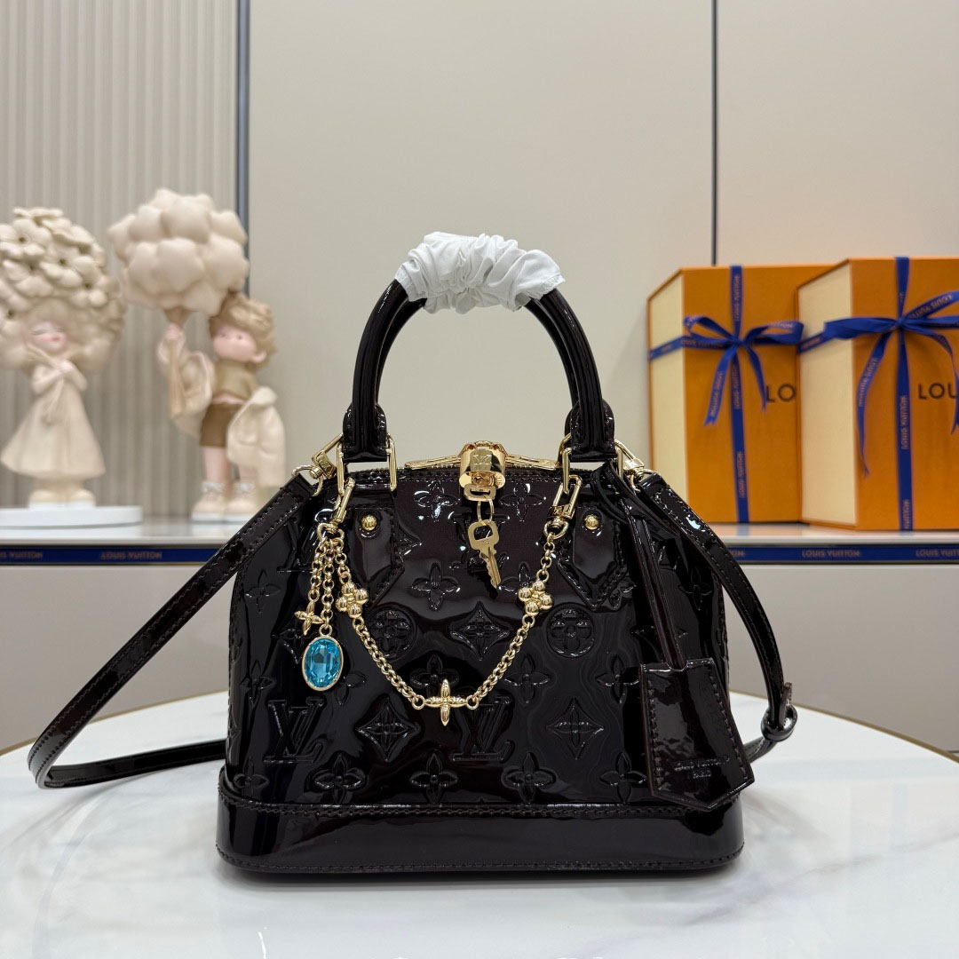 Louis Vuitton Alma BB M27172  - DesignerGu