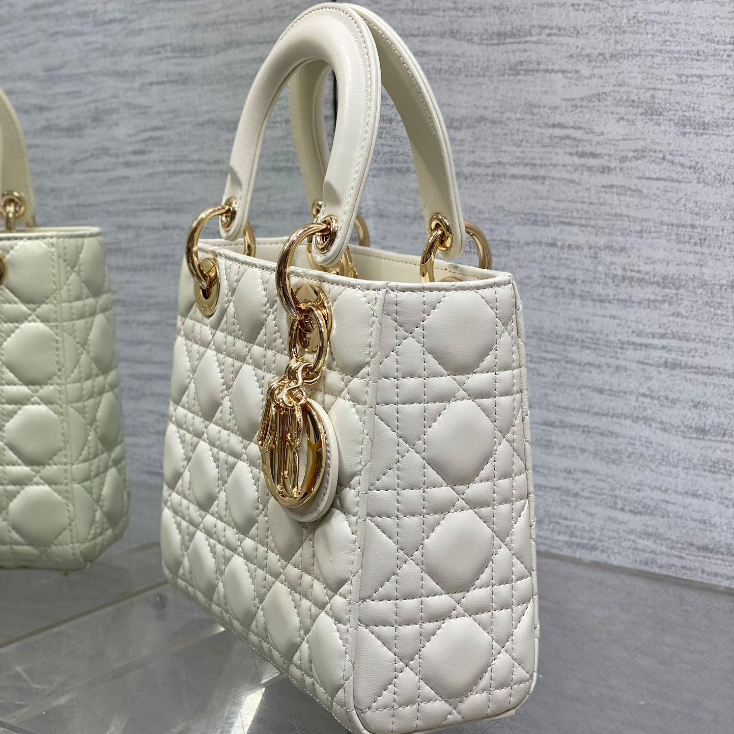 Dior Lady Dior Bag   20cm - DesignerGu