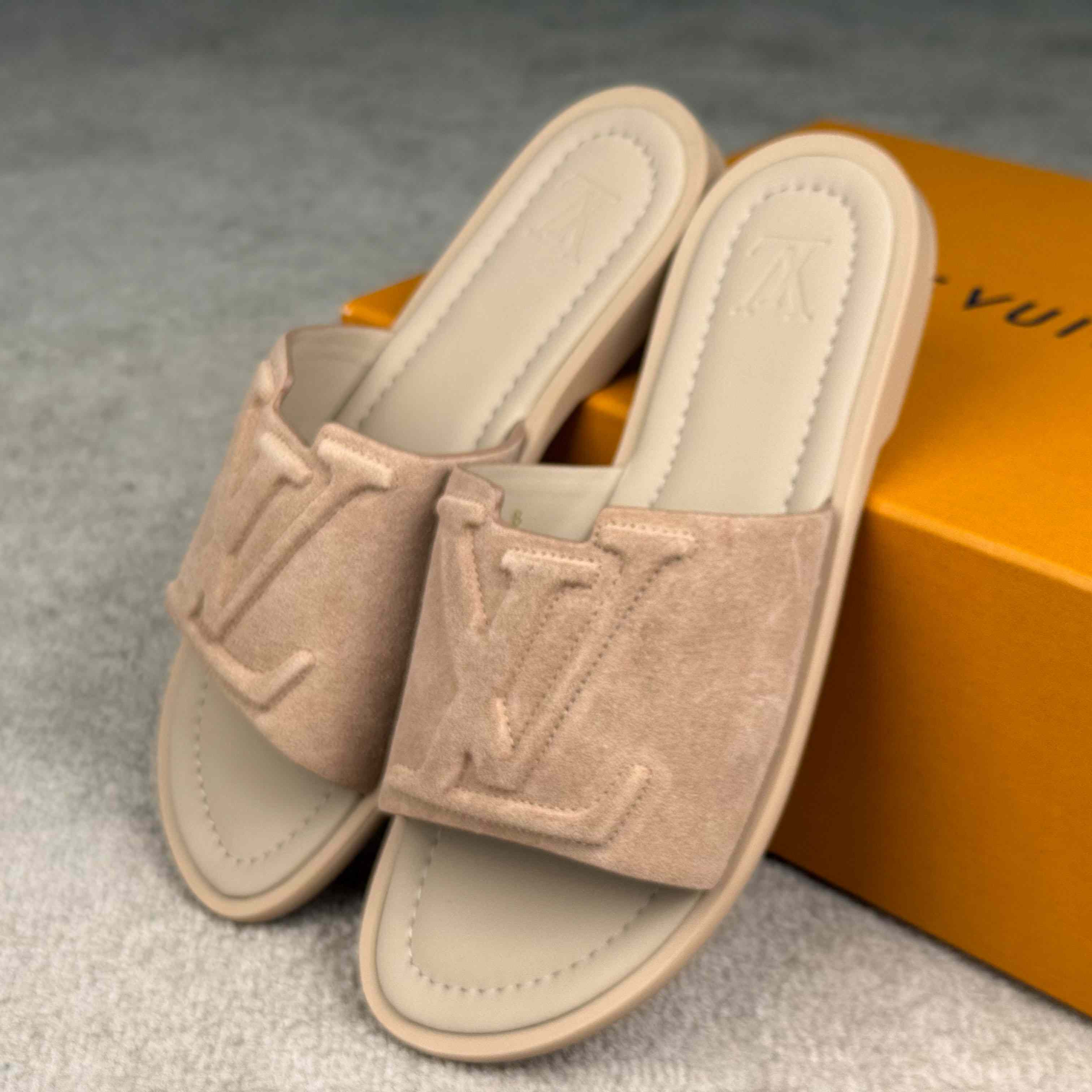 Louis Vuitton LV Portofino Mule   1AIZSS - DesignerGu