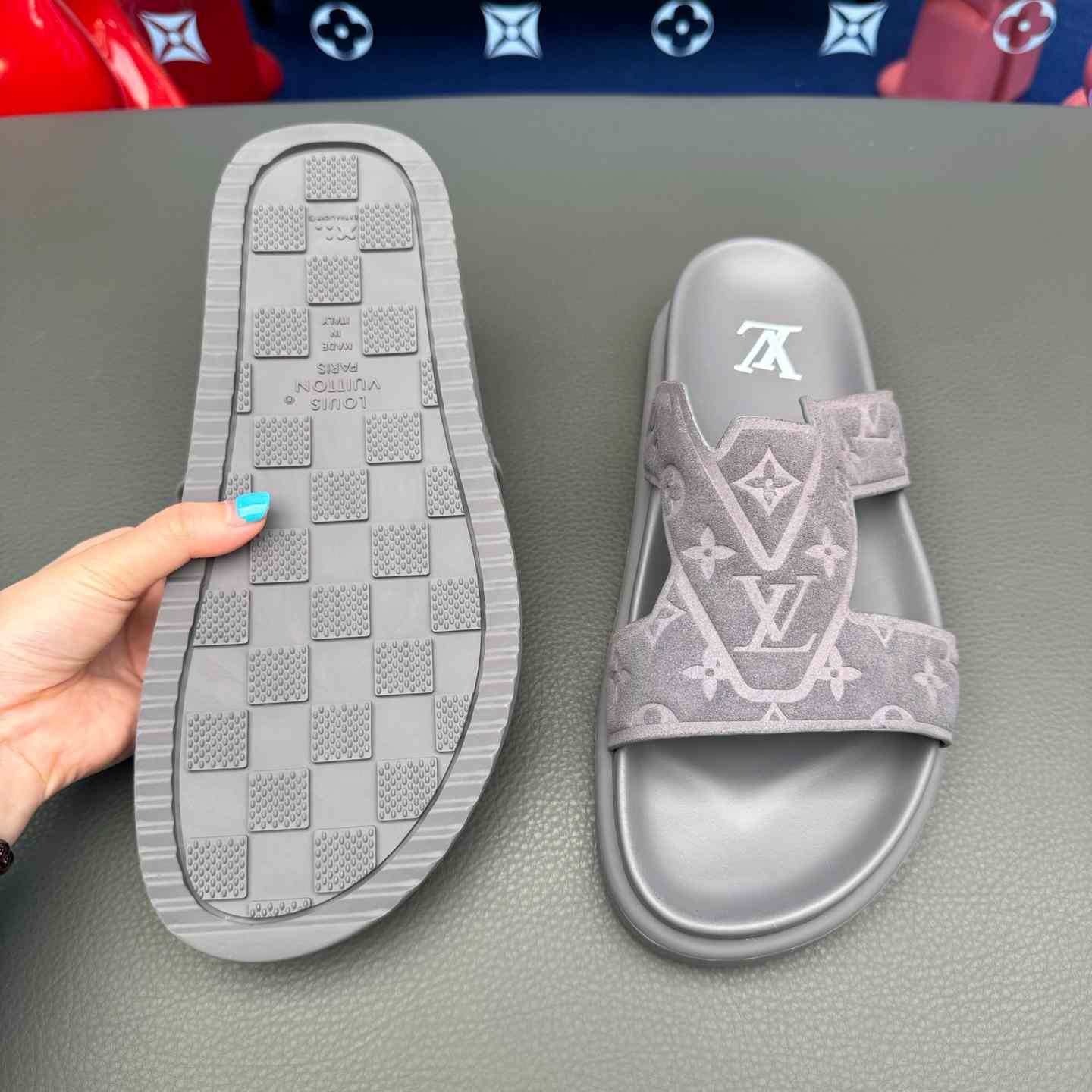 Louis Vuitton LV Oasis Mule    - DesignerGu