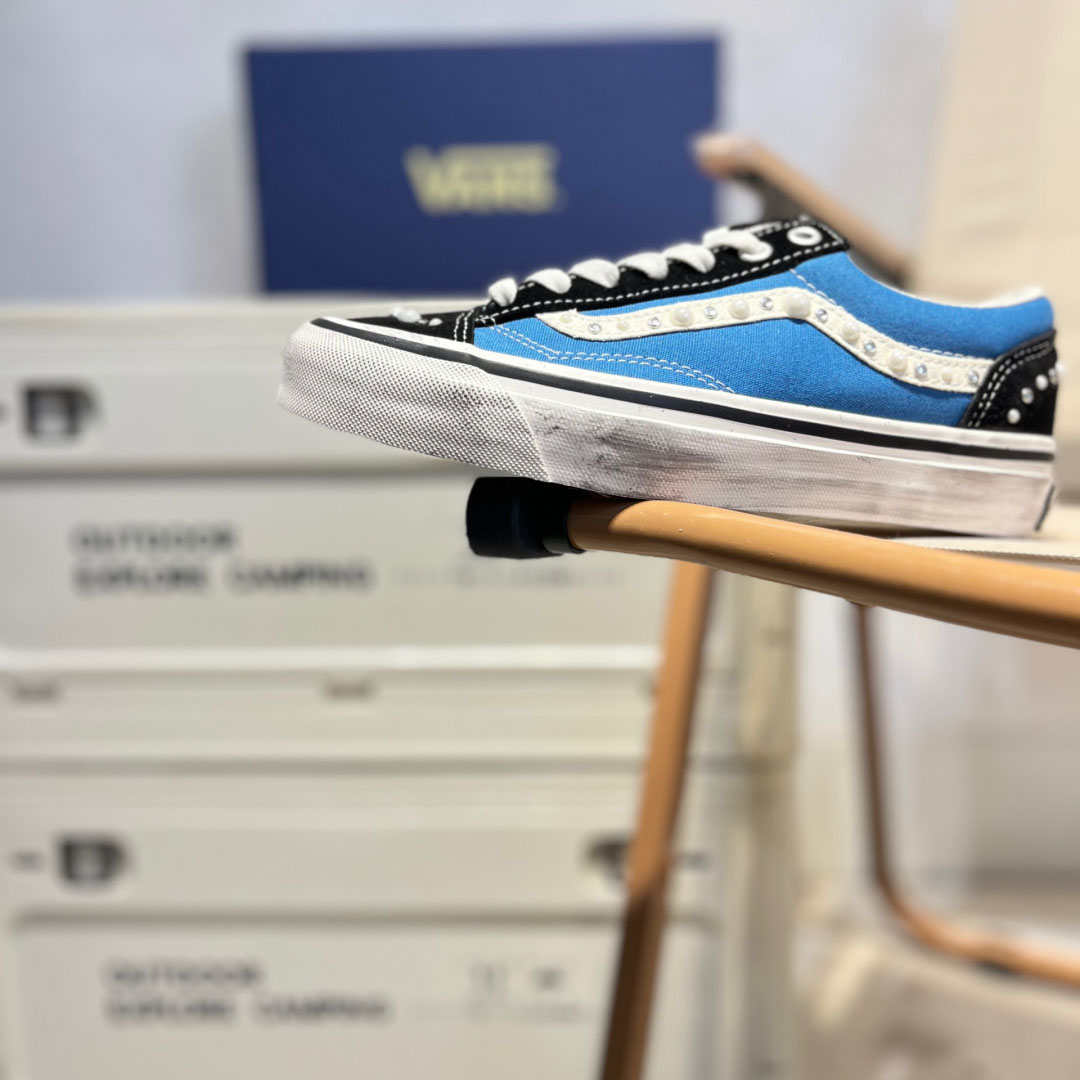 Vans Premium Old Skool Shoes - DesignerGu
