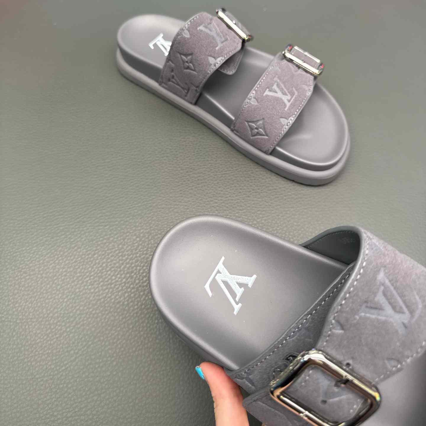 Louis Vuitton LV Venice Mule   - DesignerGu