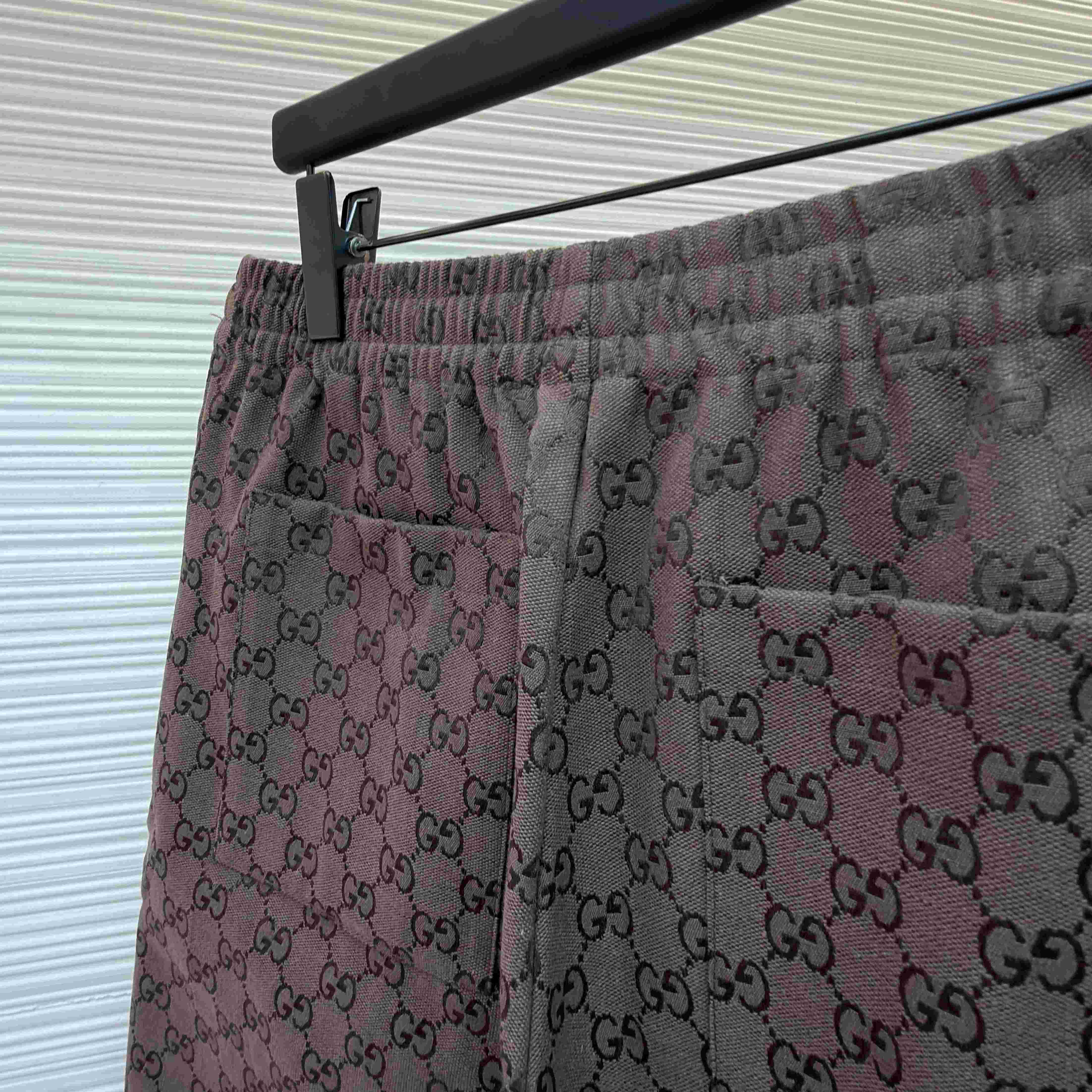 Gucci GG Canvas Linen Blen Shorts - DesignerGu