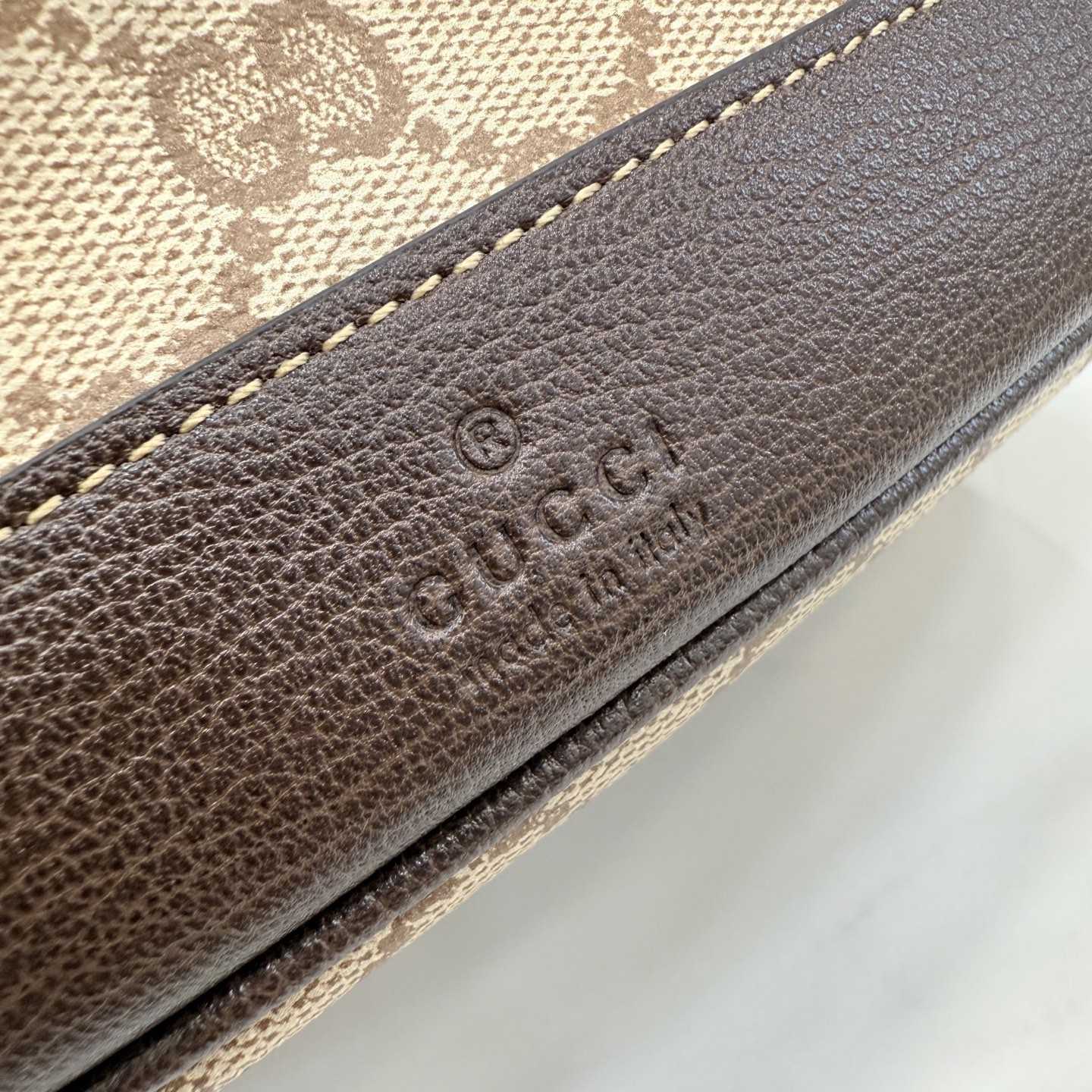 Gucci Venice Large Bucket Bag - DesignerGu