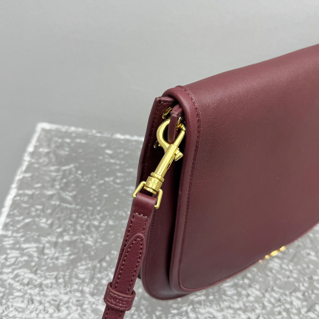 Celine Soft Triomphe Besace - DesignerGu
