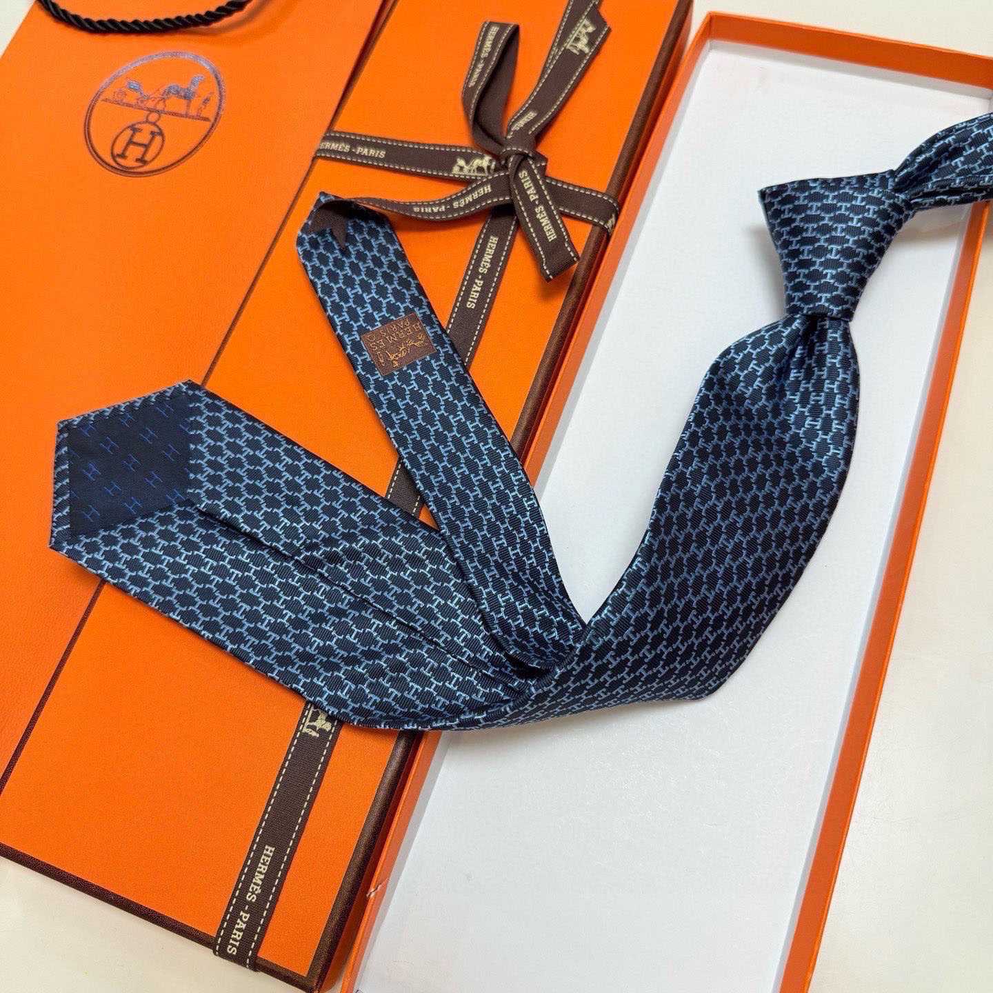 Hermes Dancing H Tie - DesignerGu