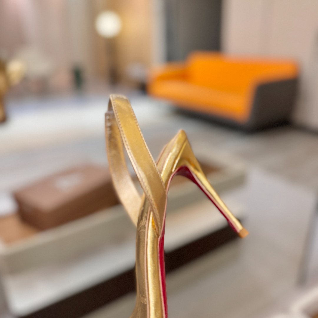 Christian Louboutin Marilyn Leather Sandals - DesignerGu