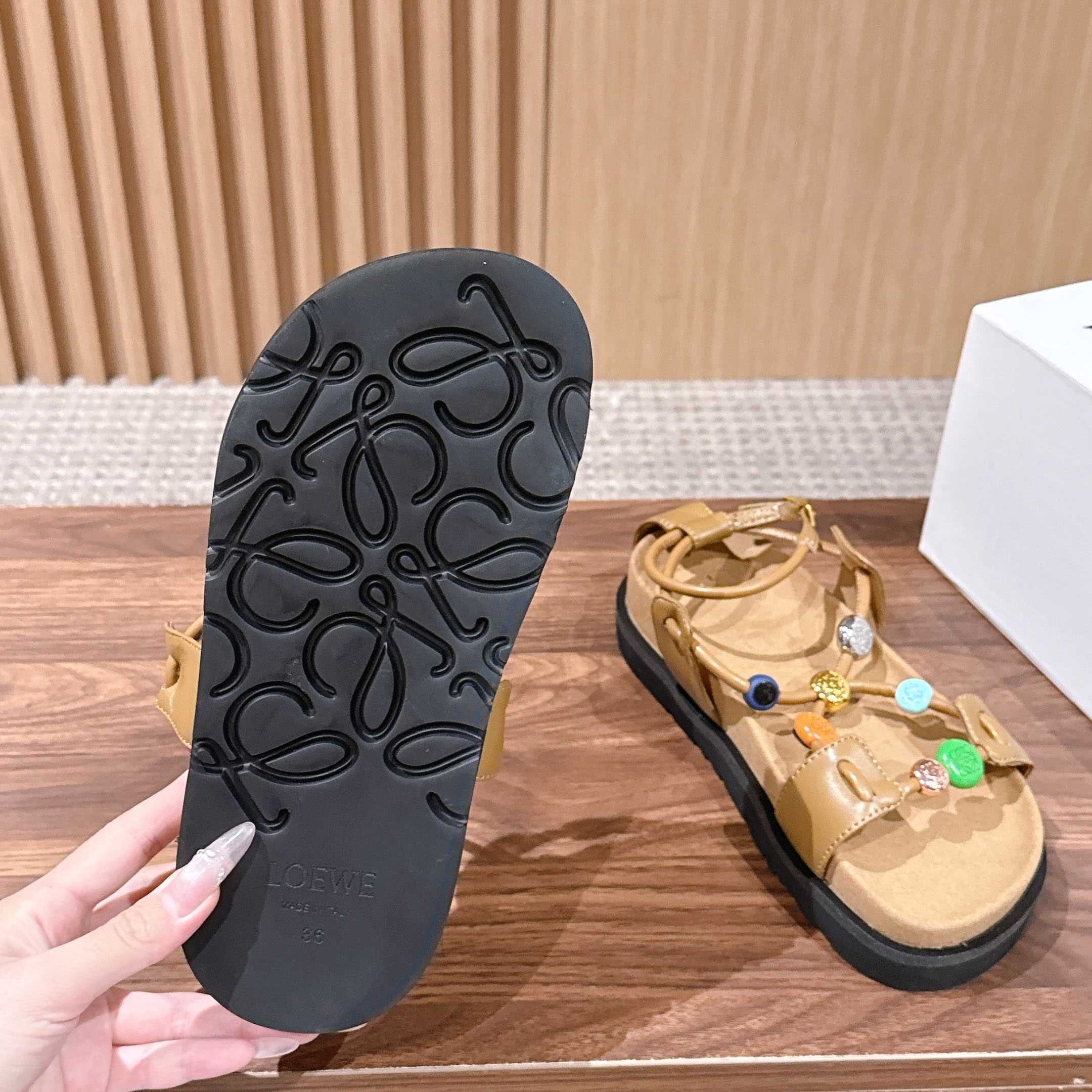 Loewe Pebble Beads Fussbett Sandal - DesignerGu