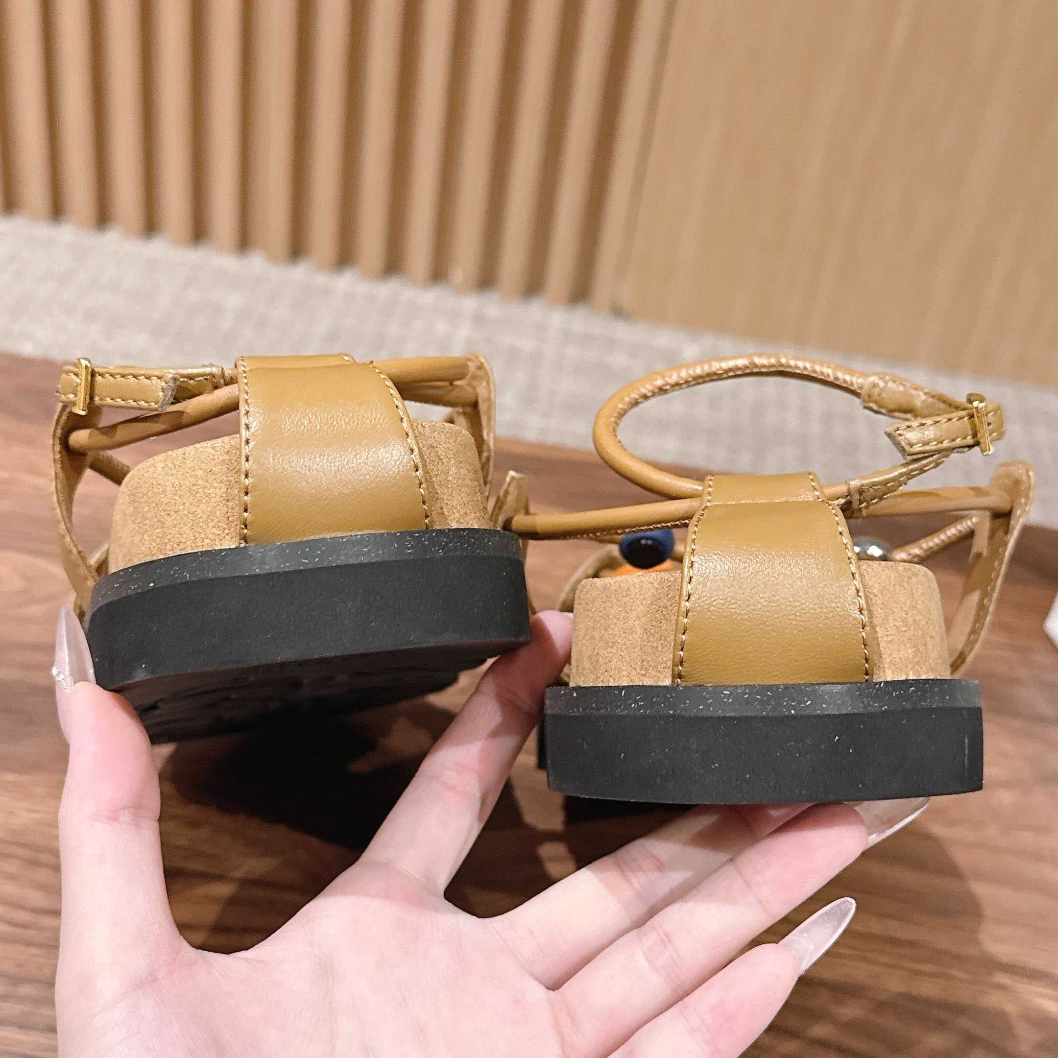 Loewe Pebble Beads Fussbett Sandal - DesignerGu