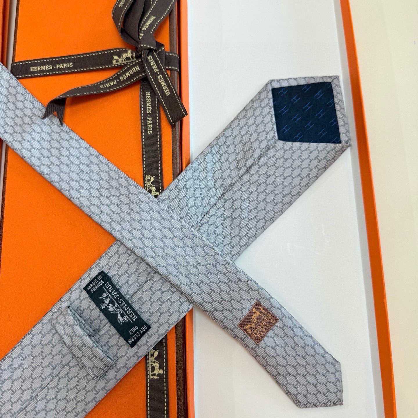 Hermes Dancing H Tie - DesignerGu
