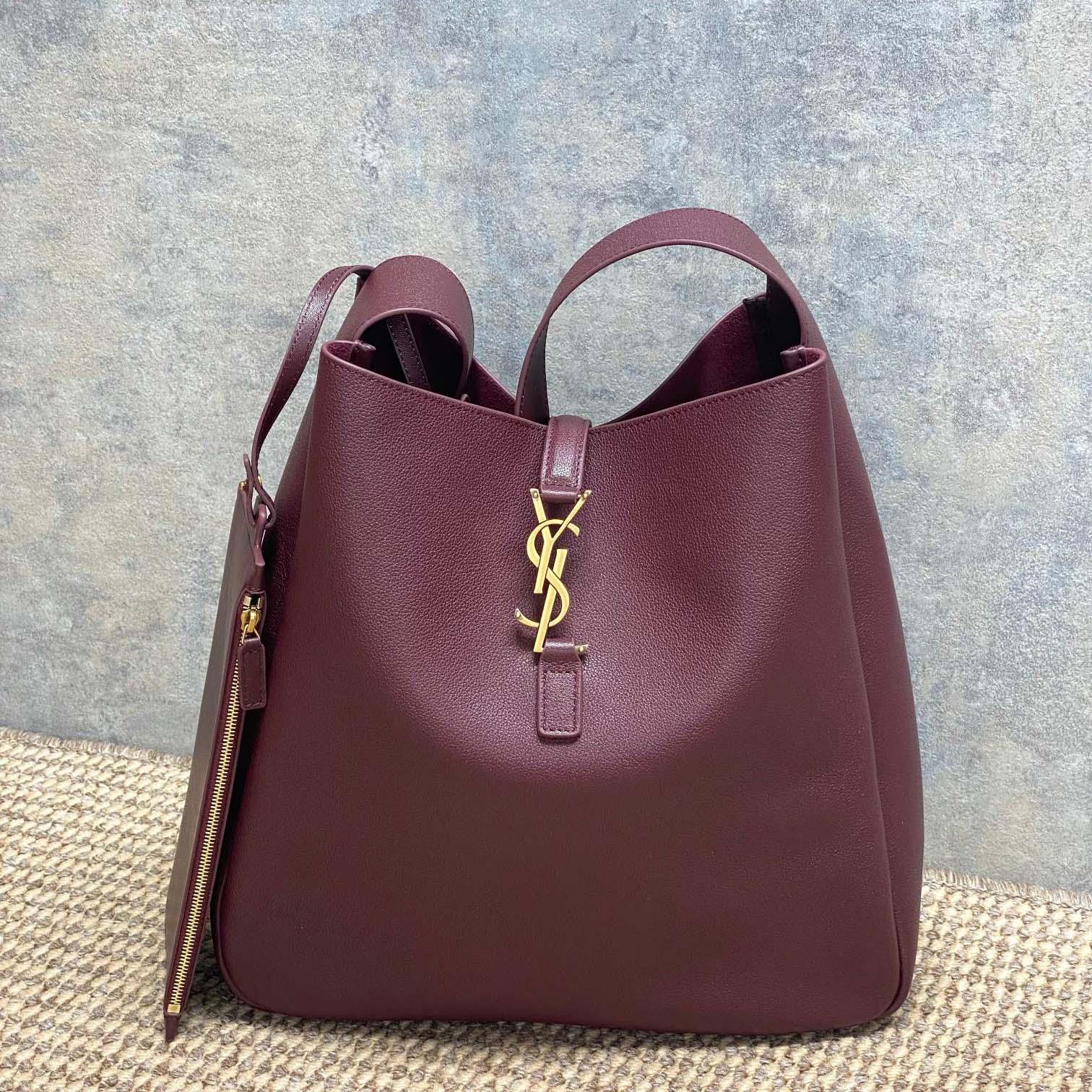 Saint Laurent LE 5 À 7 supple Large In Grained Leather - DesignerGu