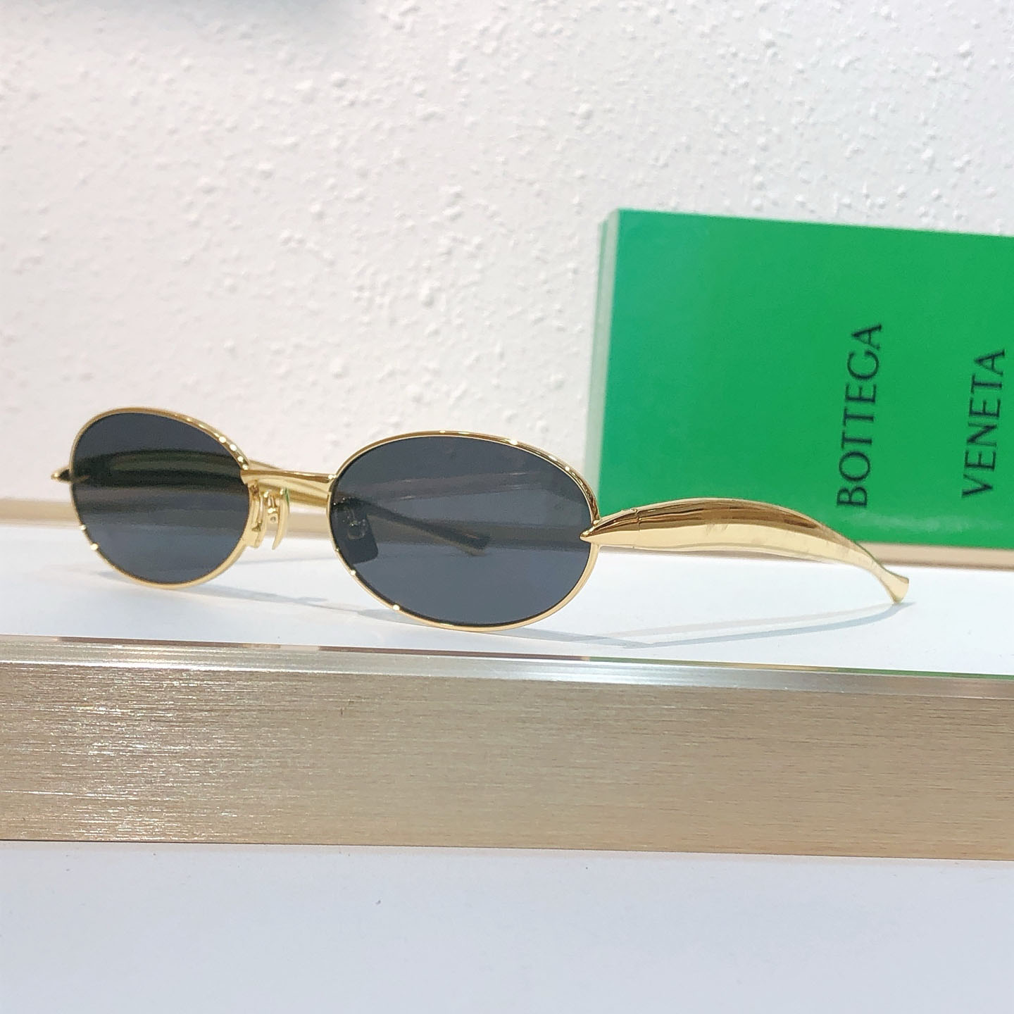 Bottega Veneta BV1386S Sunglasses    - DesignerGu