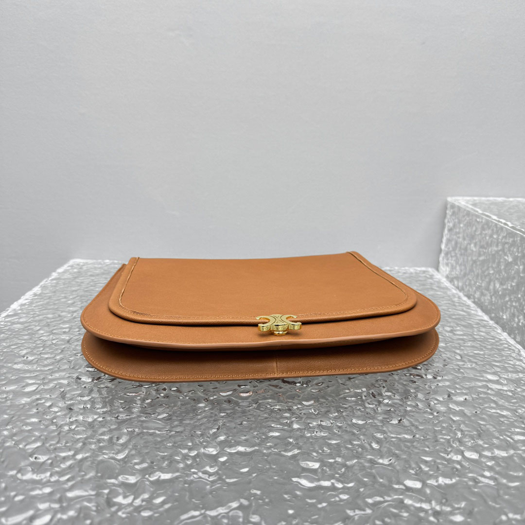 Celine Soft Triomphe Besace - DesignerGu