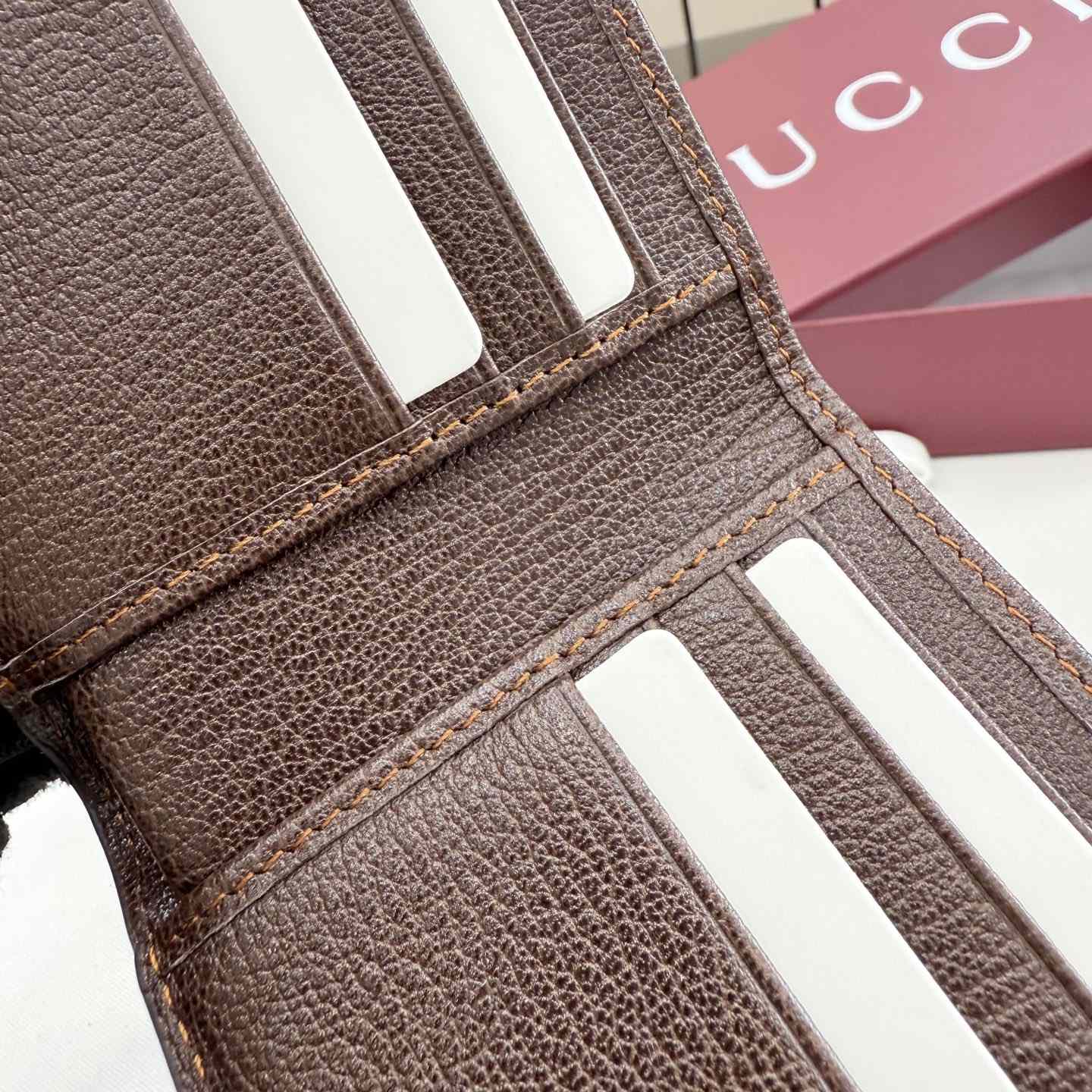Gucci Bi-fold wallet With Web - DesignerGu