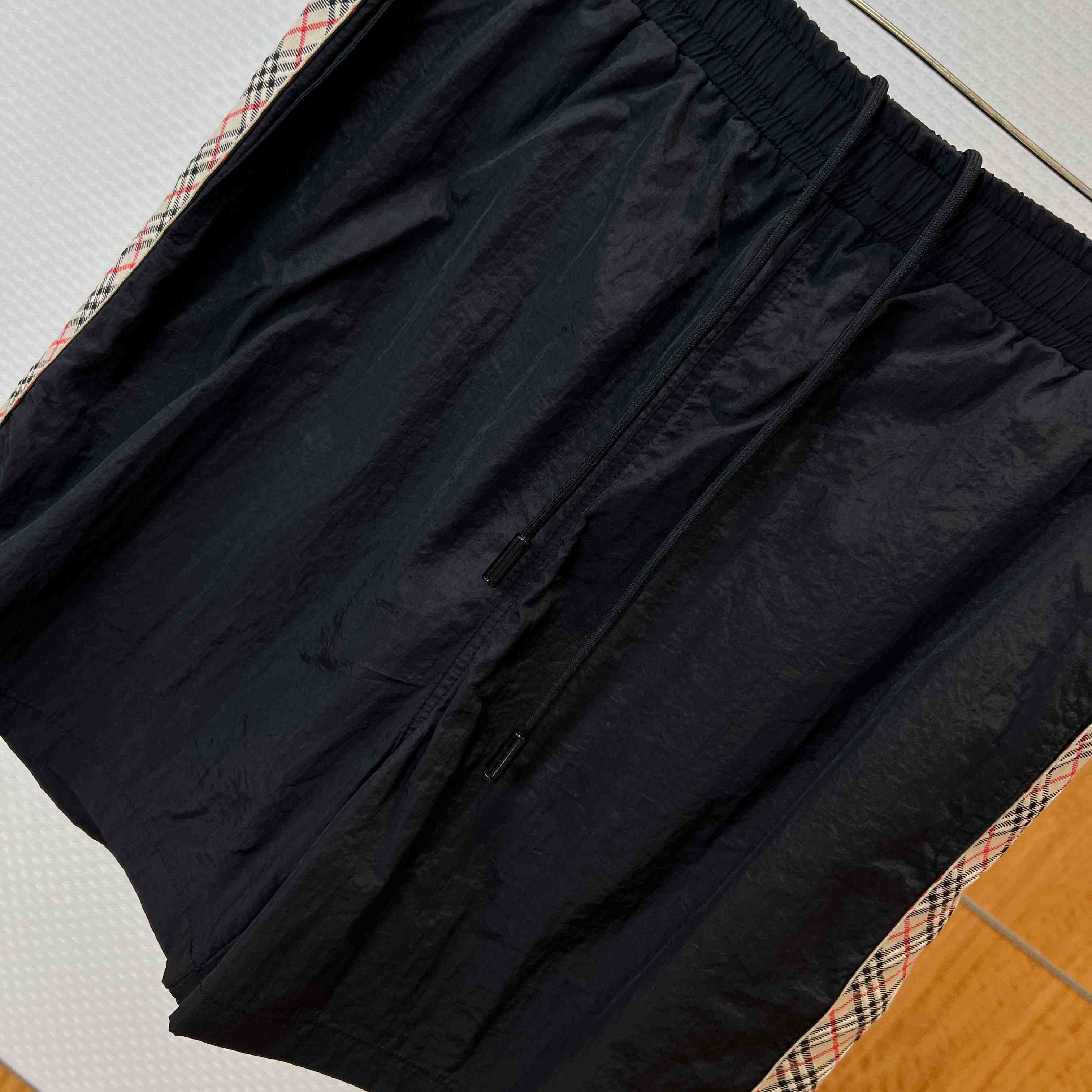 Burberry Check Trim Swim Shorts - DesignerGu