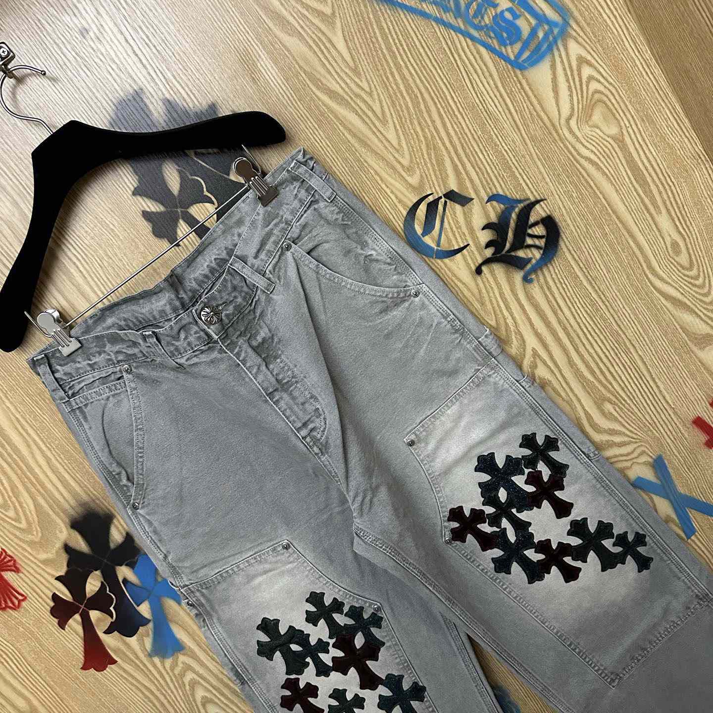 Chrome Hearts  Jeans  - DesignerGu
