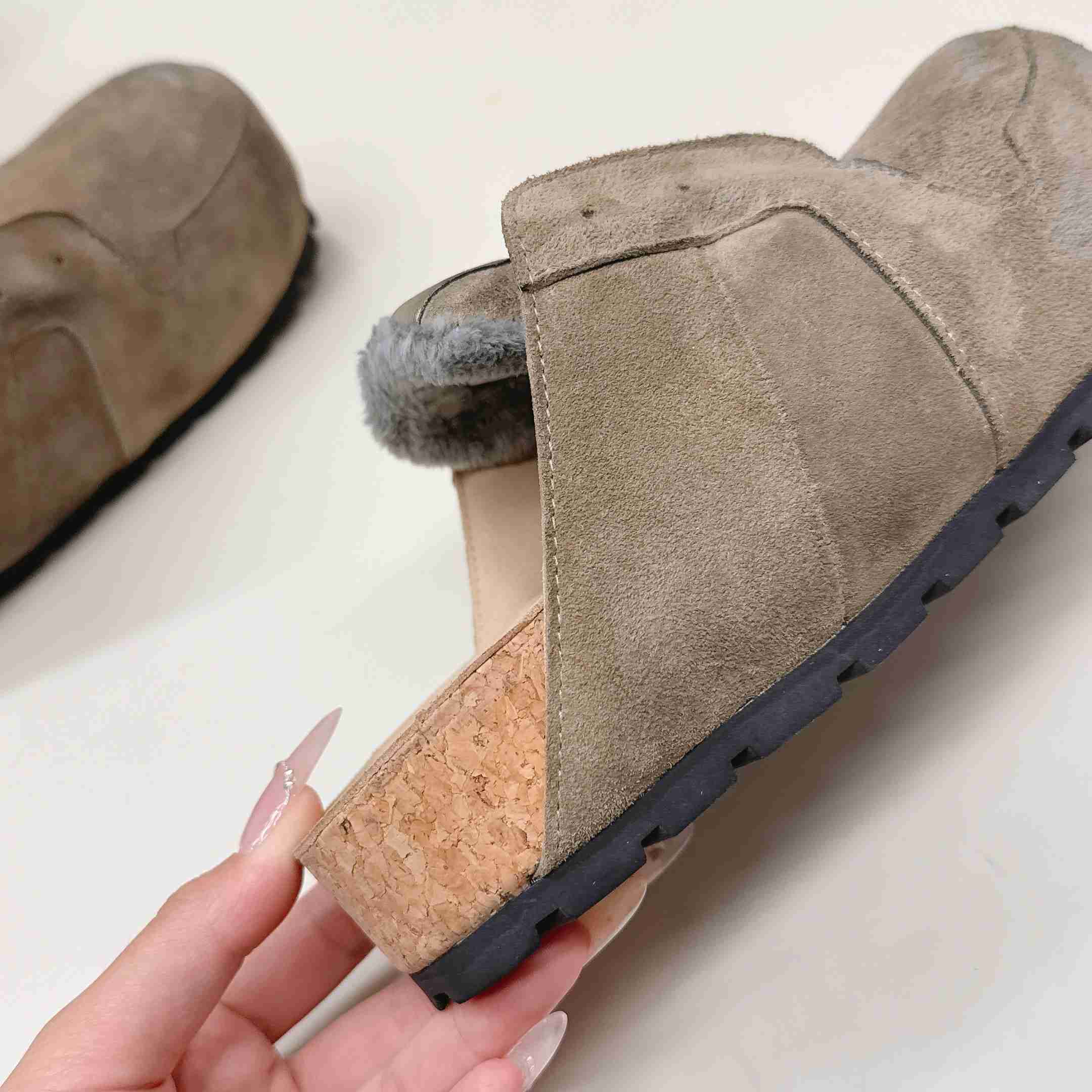 Balenciaga Dumbo Mule In Beige - DesignerGu