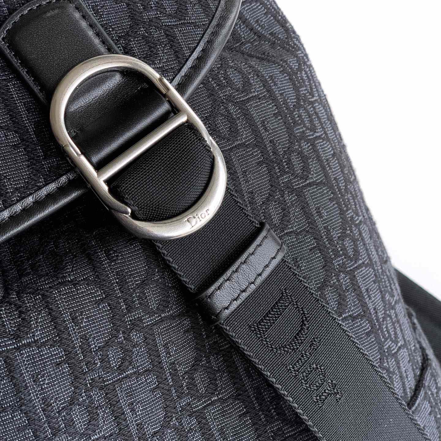 Dior Jett Backpack With Flap - DesignerGu