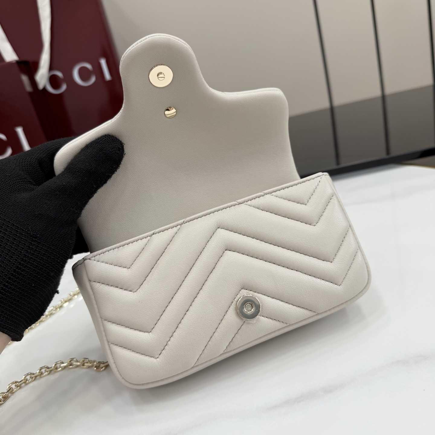 Gucci GG Marmont Mini Shoulder Bag - DesignerGu