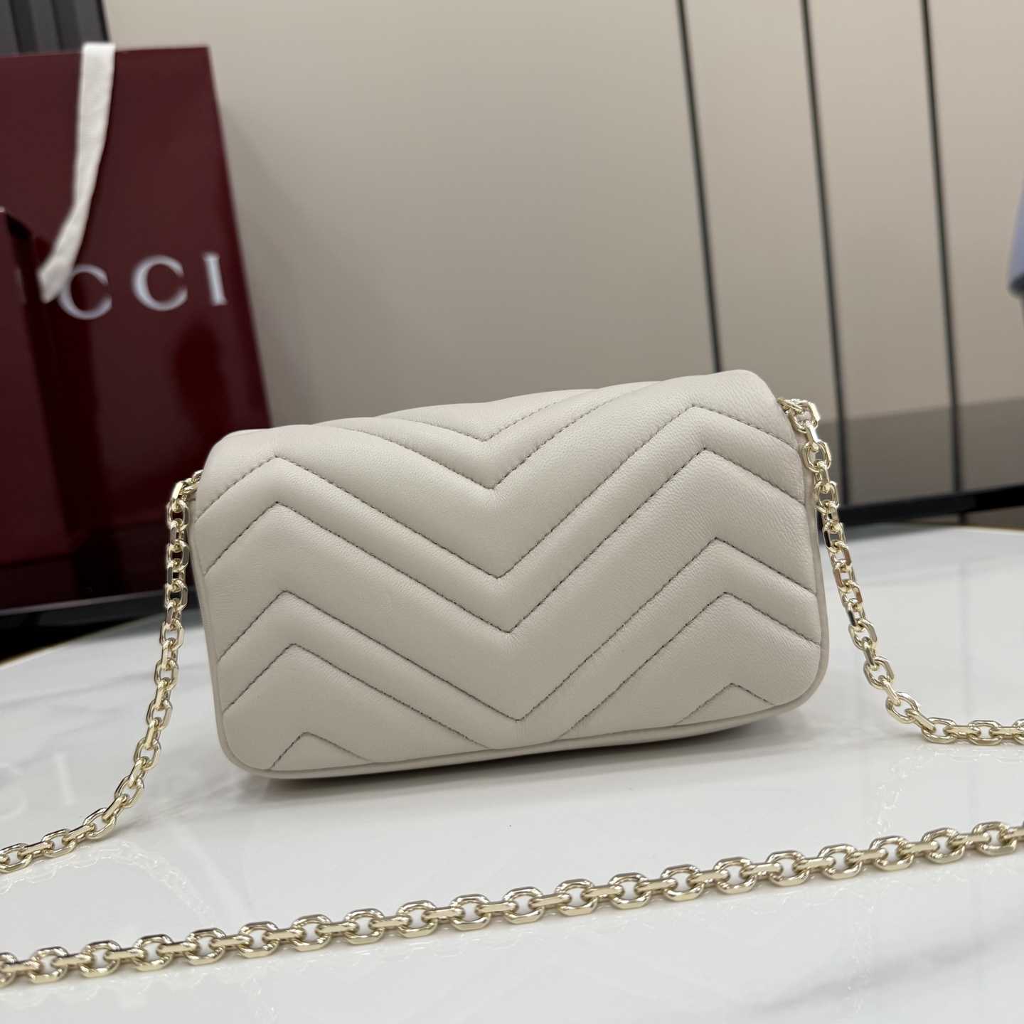 Gucci GG Marmont Mini Shoulder Bag - DesignerGu