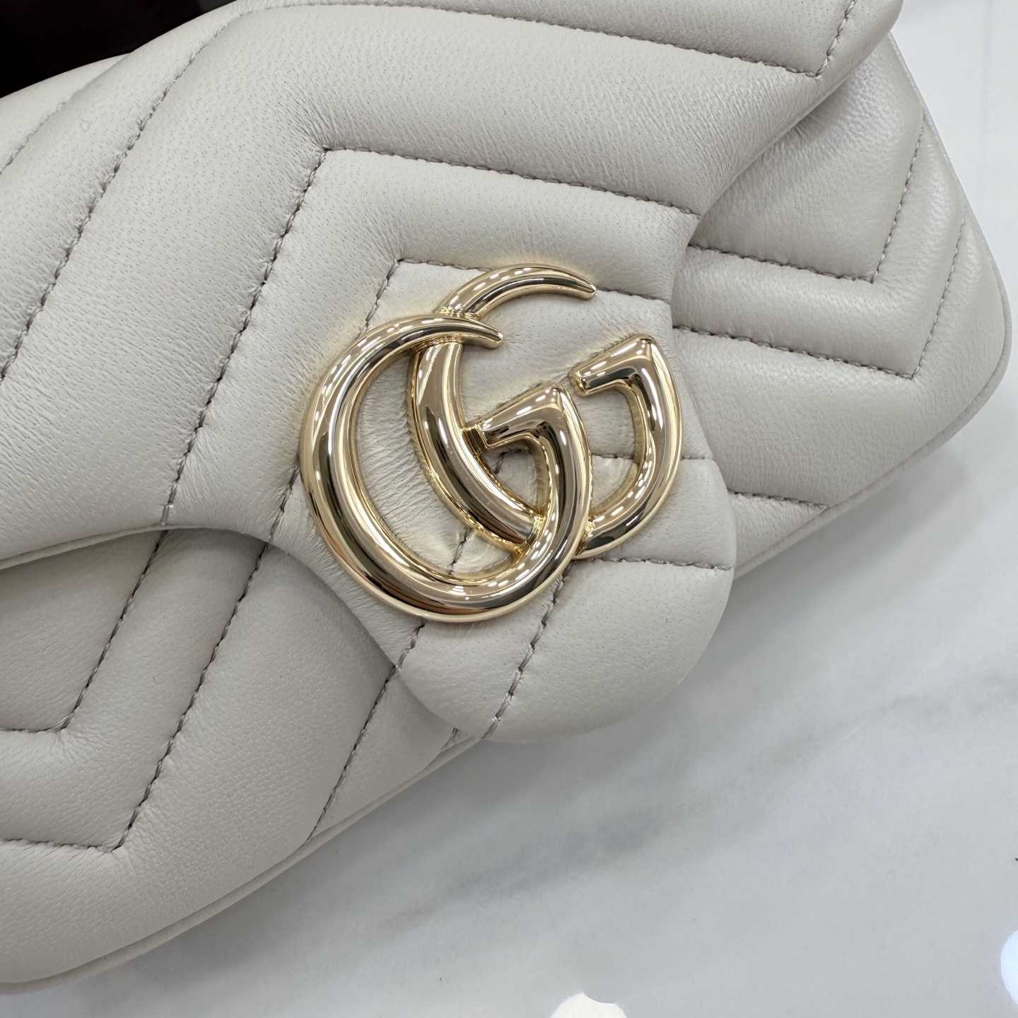 Gucci GG Marmont Mini Shoulder Bag - DesignerGu