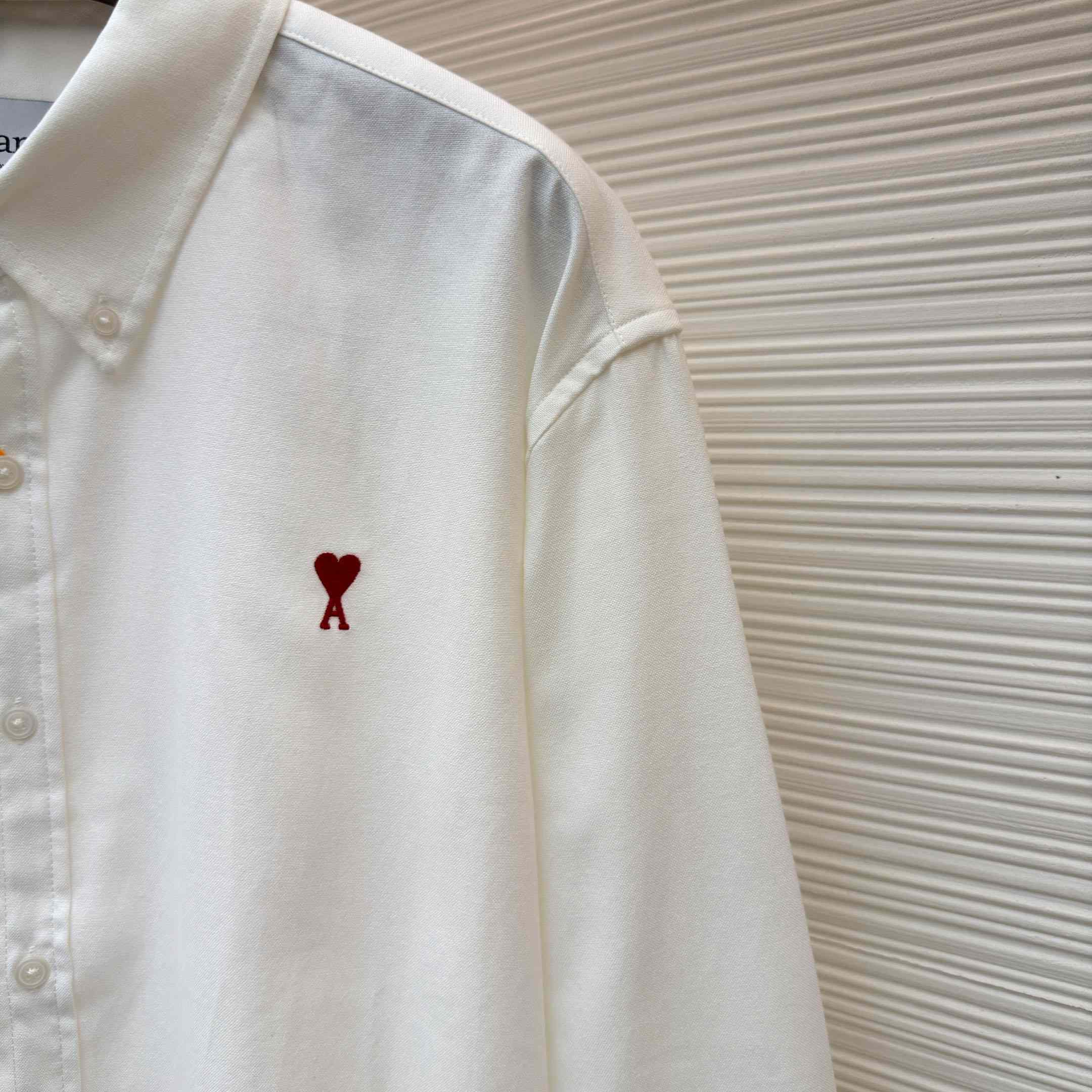 AMI Paris Ami De Coeur Button Down Shirt In Cotton Oxford - DesignerGu