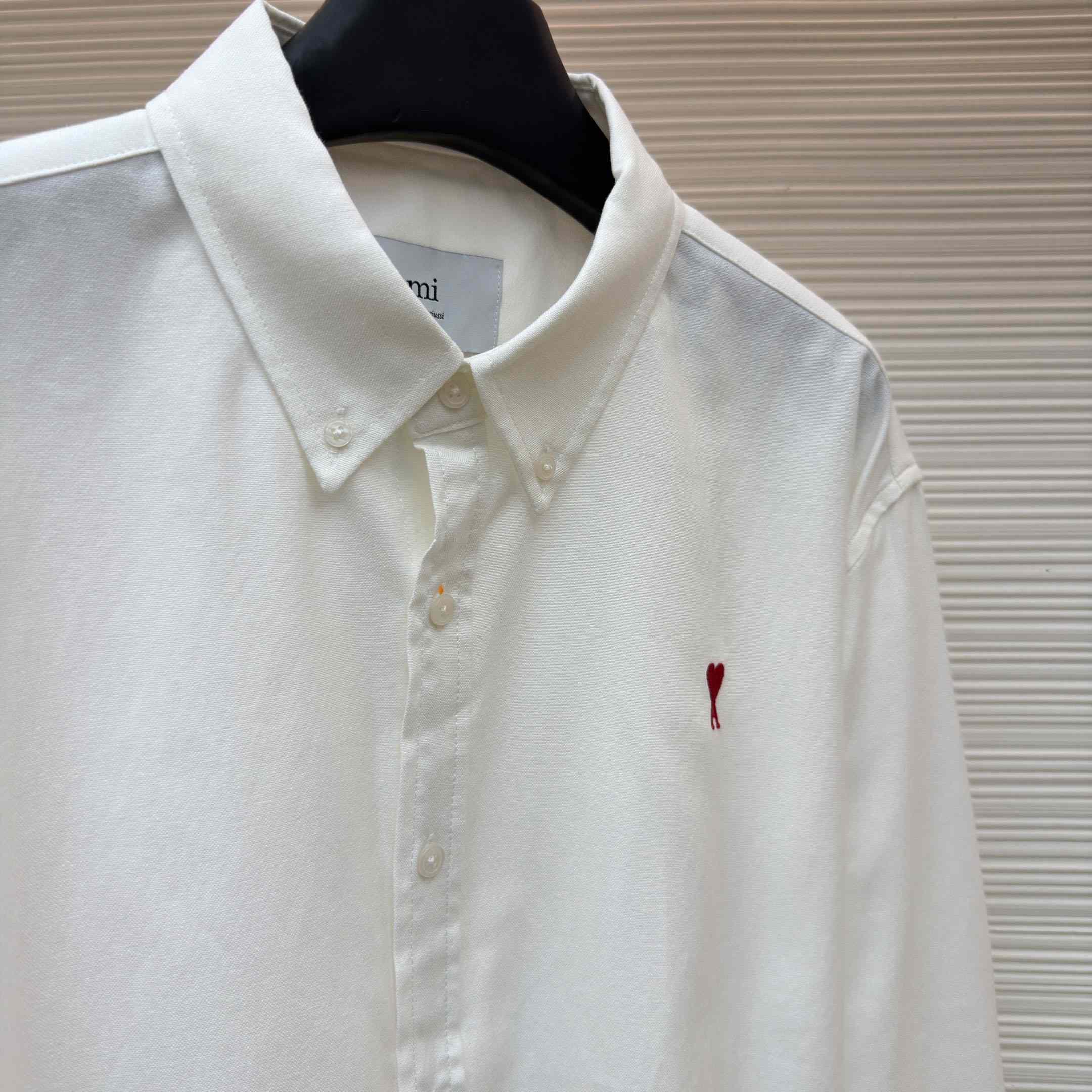 AMI Paris Ami De Coeur Button Down Shirt In Cotton Oxford - DesignerGu