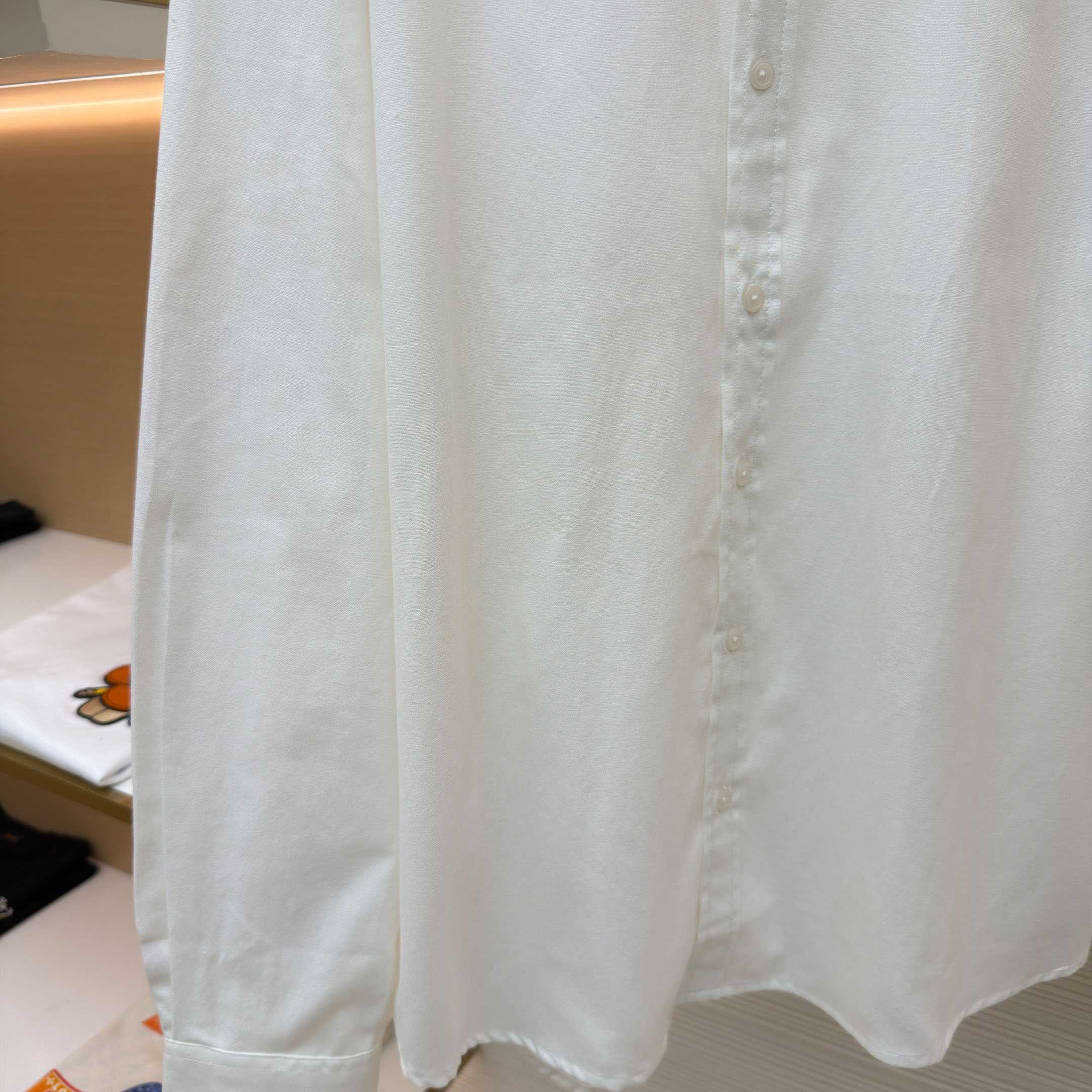 AMI Paris Ami De Coeur Button Down Shirt In Cotton Oxford - DesignerGu