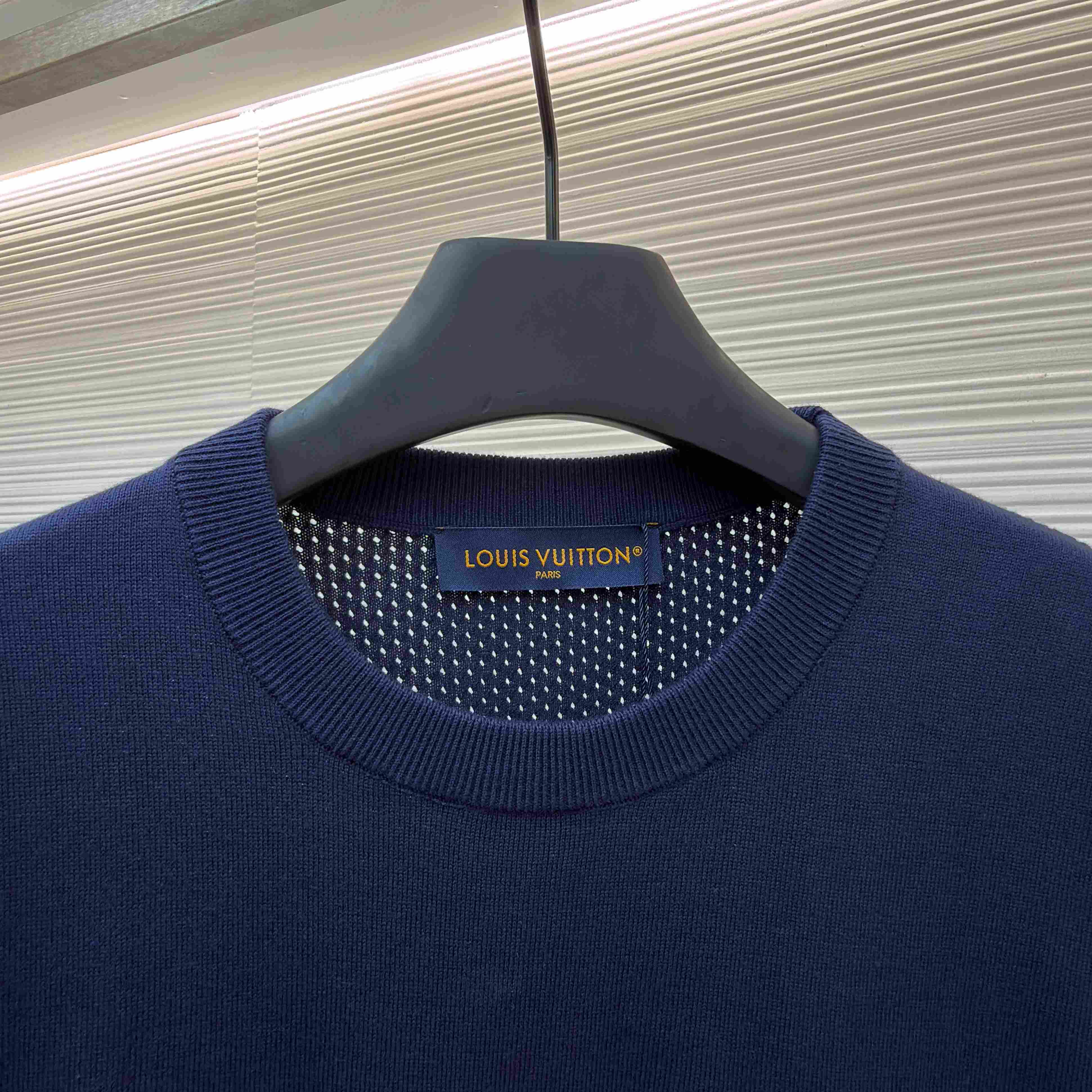 Louis Vuitton Cotton-Cashmere Short-Sleeved Crewneck 1AK6XR - DesignerGu