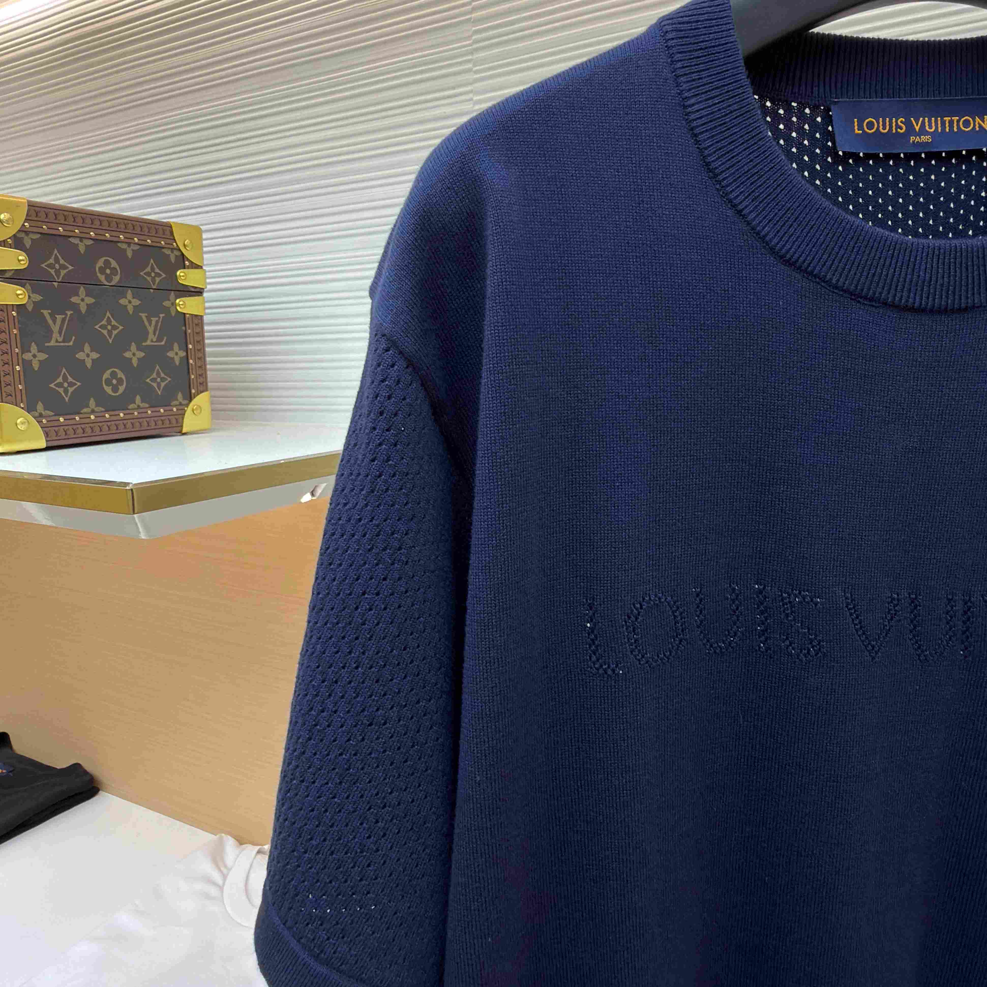 Louis Vuitton Cotton-Cashmere Short-Sleeved Crewneck 1AK6XR - DesignerGu