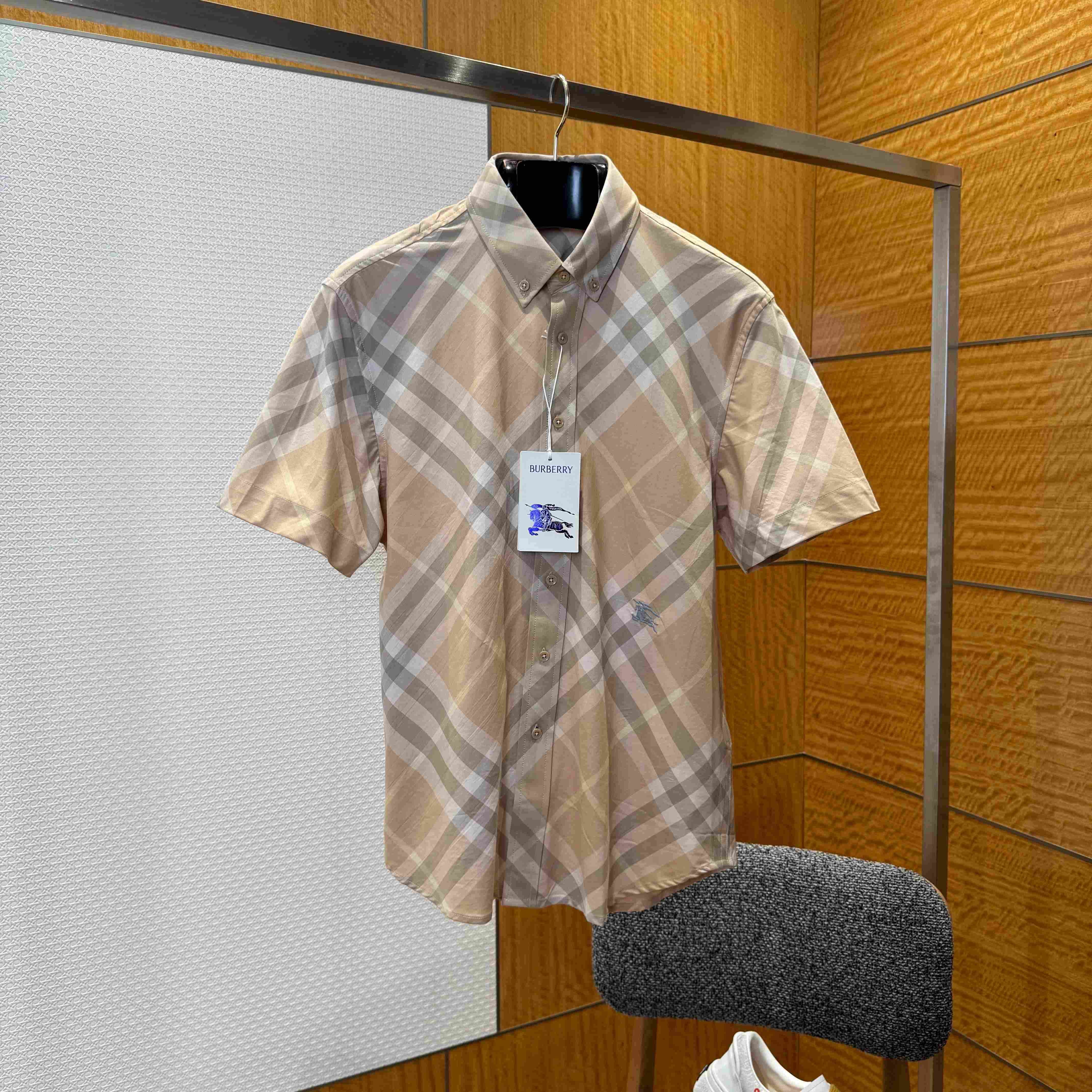 Burberry Button-down Collar Logo-Embroidered Checked Cotton-Twill Shirt - DesignerGu