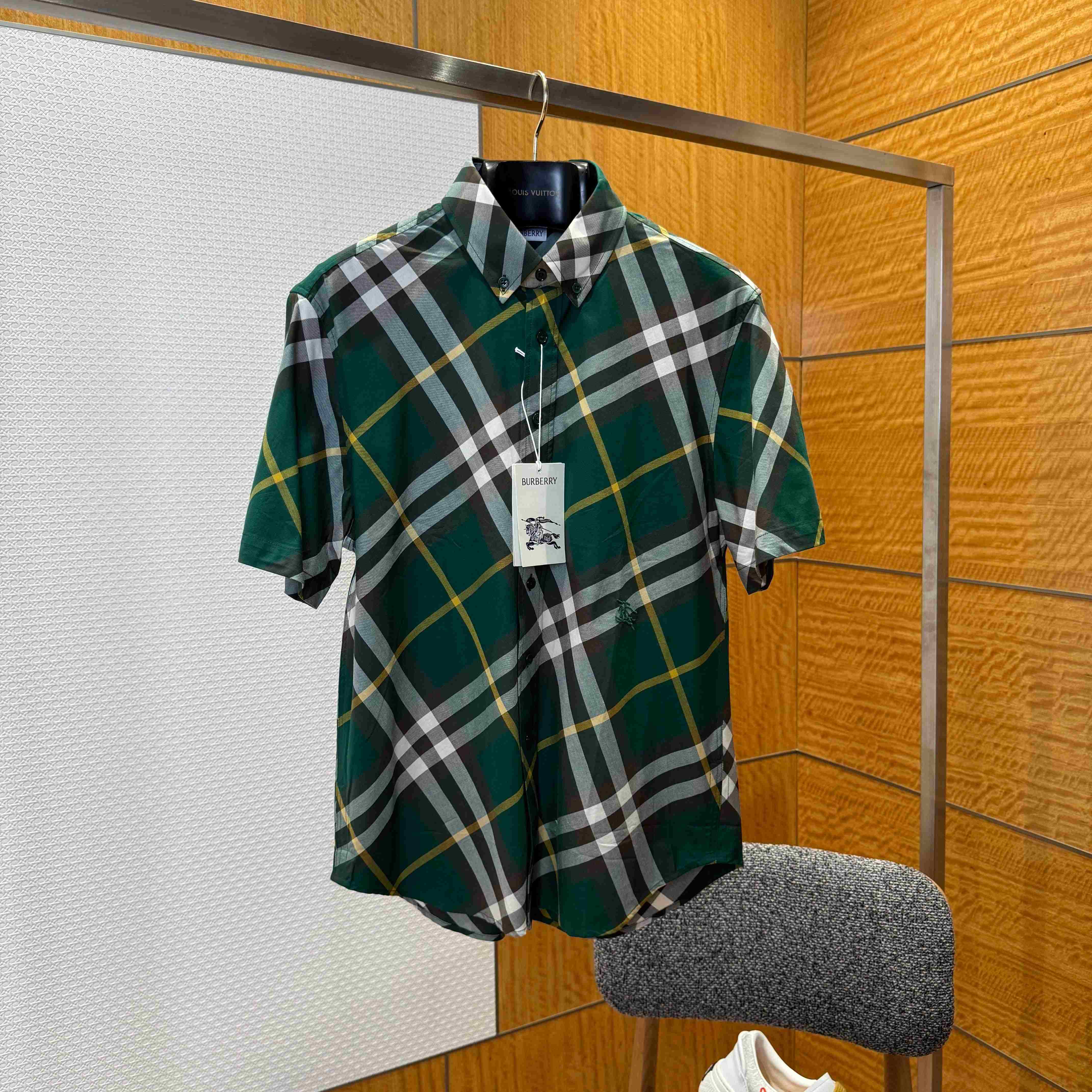Burberry Button-down Collar Logo-Embroidered Checked Cotton-Twill Shirt - DesignerGu