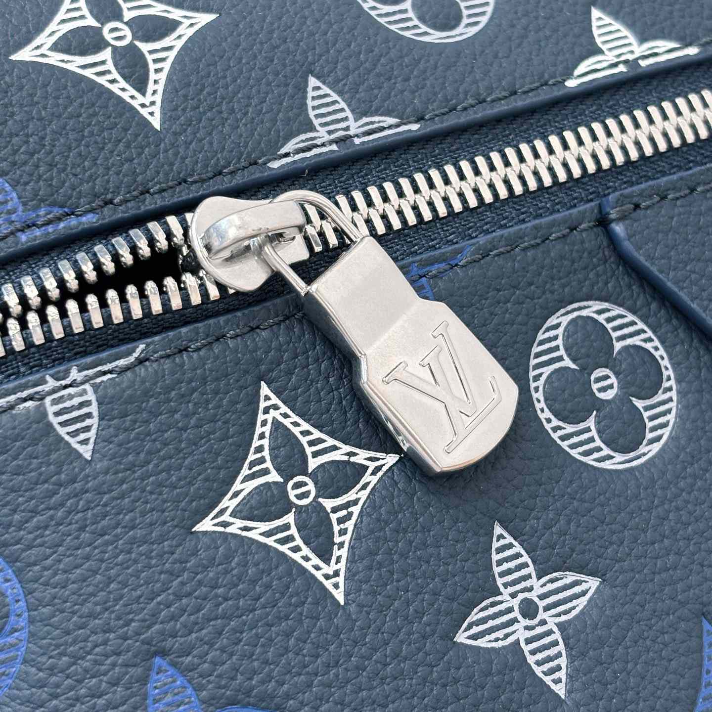 Louis Vuitton Discovery Backpack PM M28575 - DesignerGu