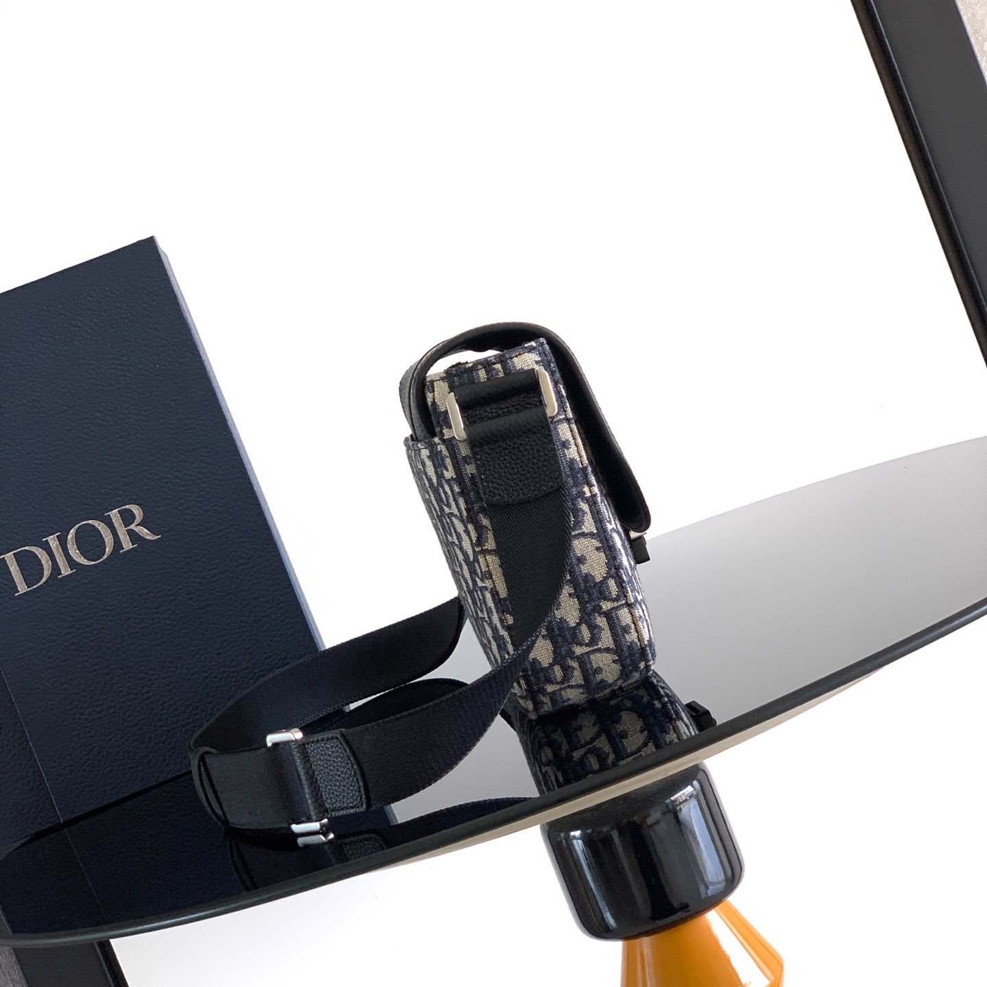 Dior Saddle Heritage Messenger Bag With Flap - DesignerGu
