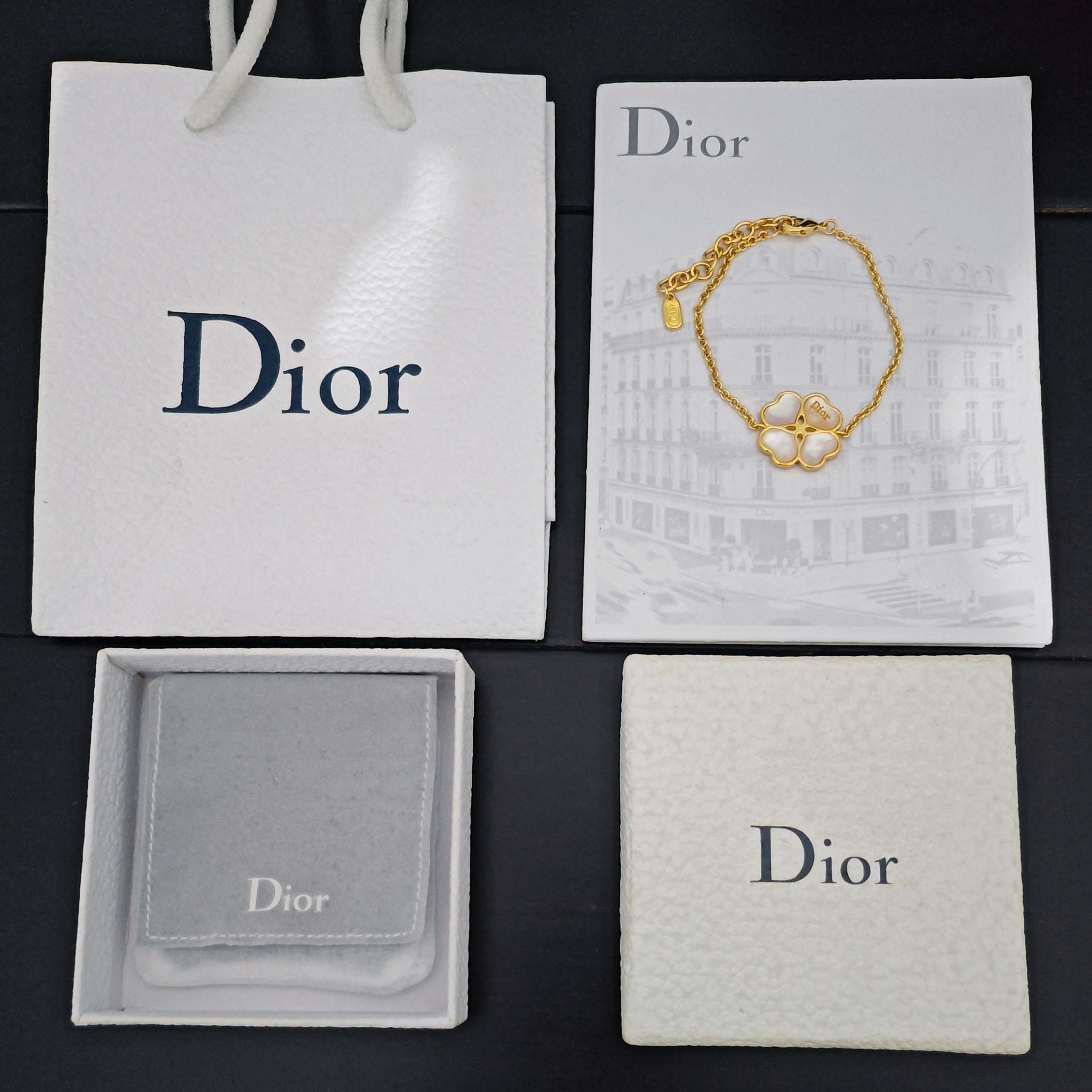 Dior Sparkling Clover Bracelet - DesignerGu