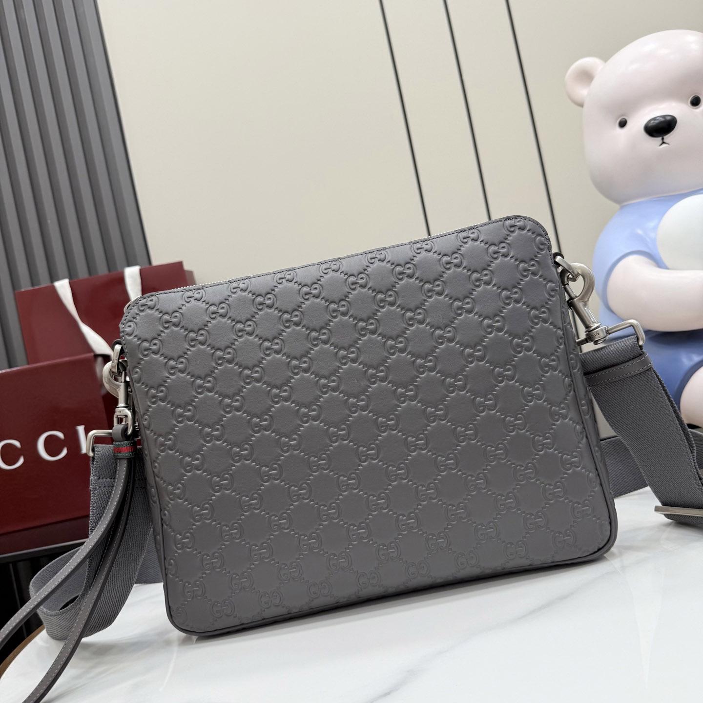 Gucci GG Emblem Medium Crossbody Bag 850214 - DesignerGu