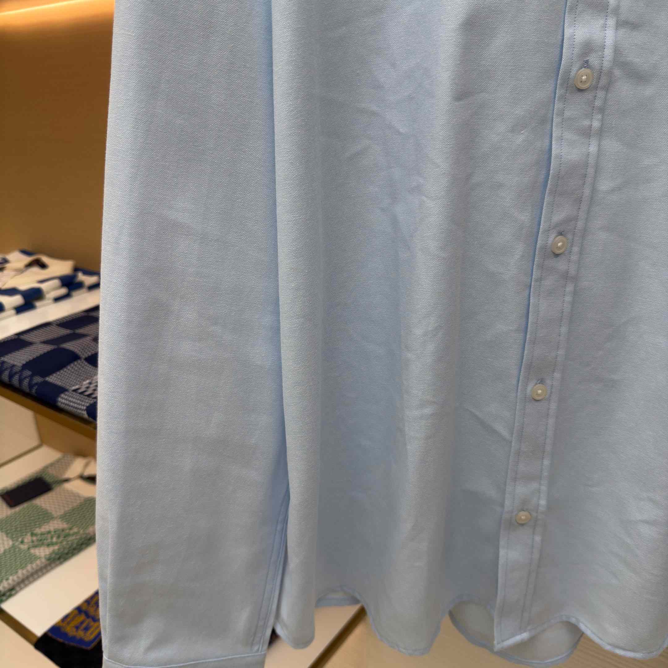 AMI Paris Ami De Coeur Button Down Shirt In Cotton Oxford - DesignerGu