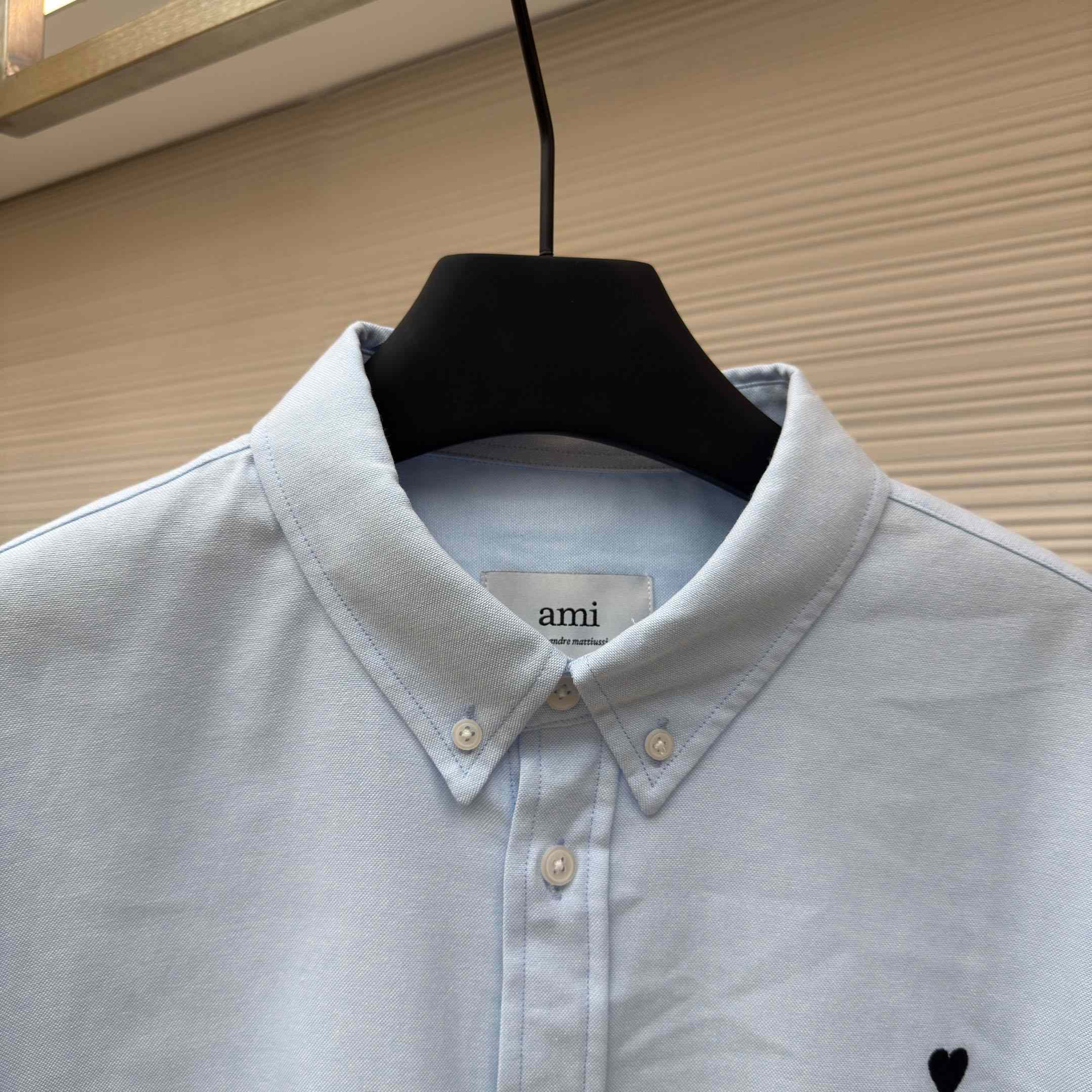 AMI Paris Ami De Coeur Button Down Shirt In Cotton Oxford - DesignerGu