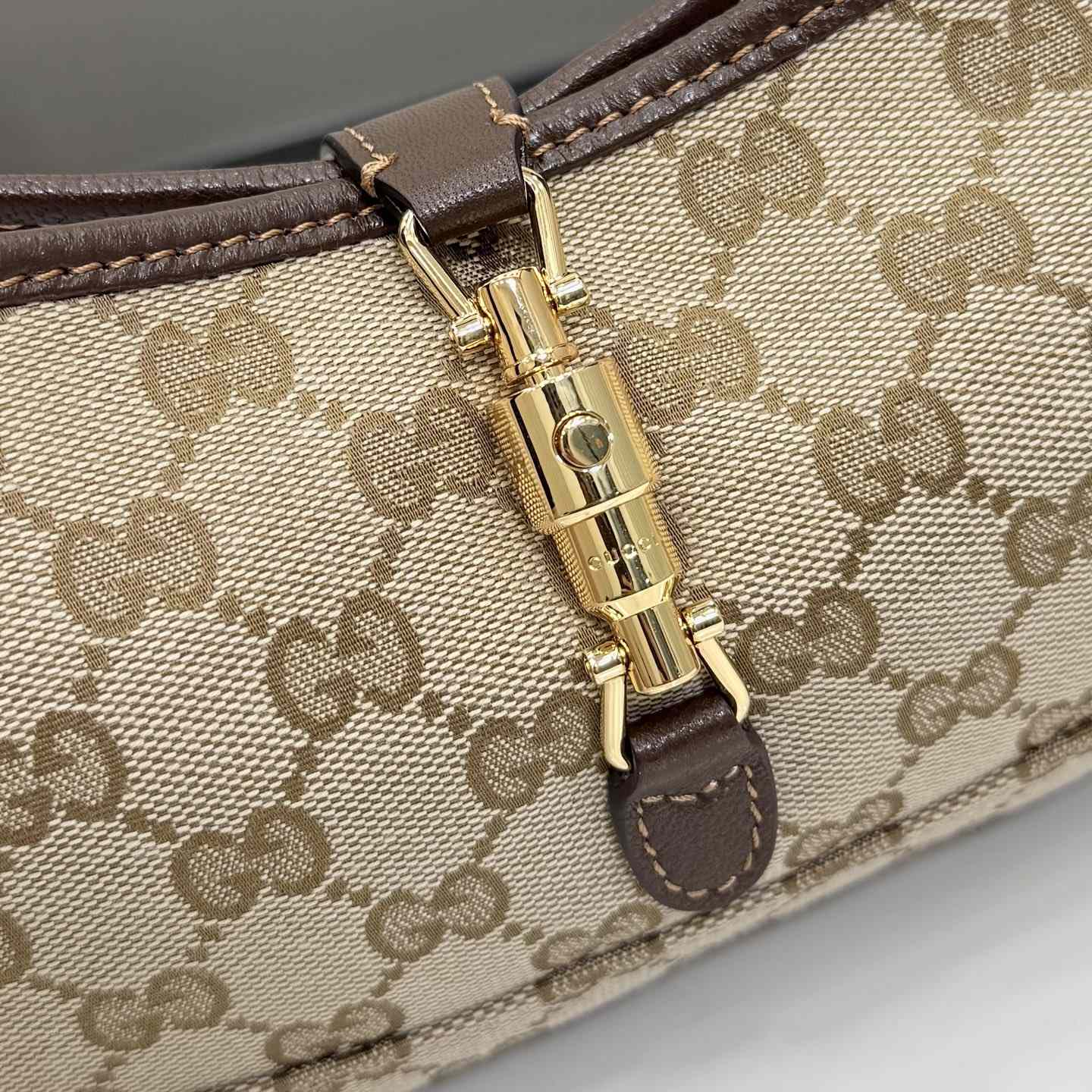 Gucci Jackie Slim Medium Shoulder Bag  - DesignerGu