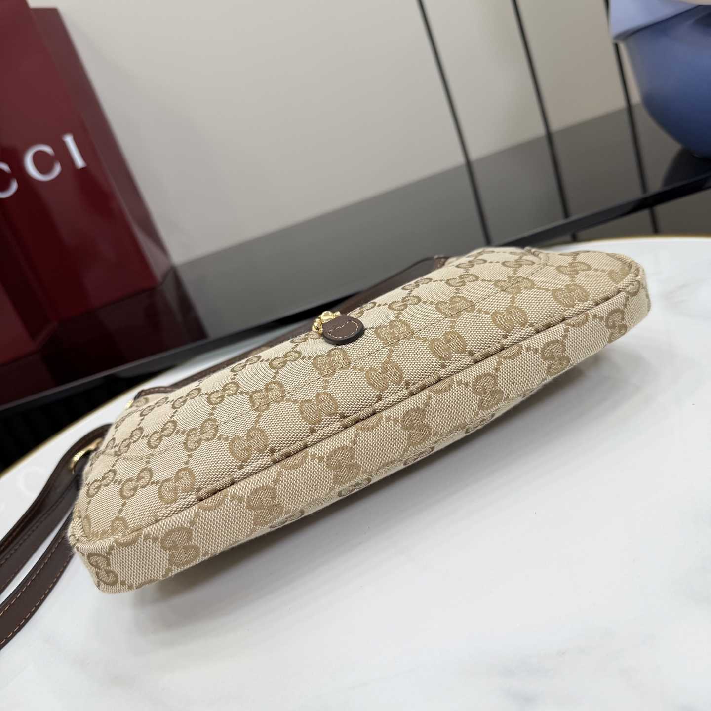 Gucci Jackie Slim Medium Shoulder Bag  - DesignerGu