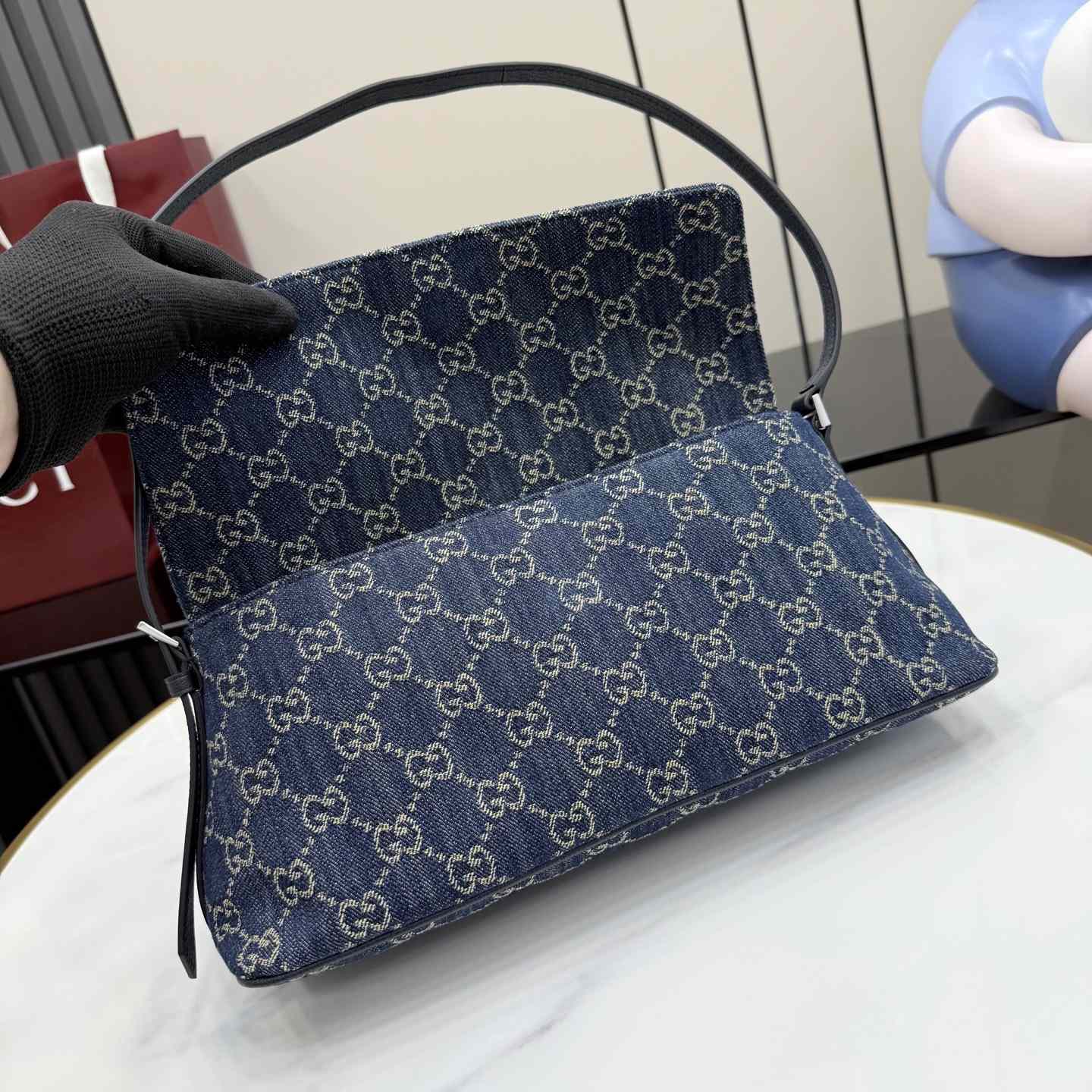 Gucci Madison Medium Shoulder Bag - DesignerGu