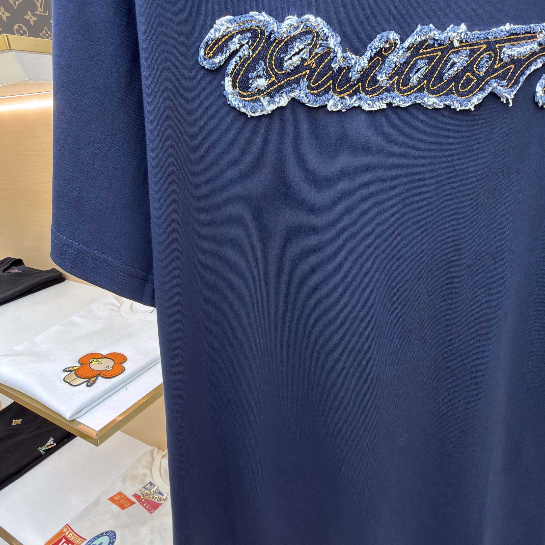 Louis Vuitton Denim Signature T-Shirt   1AK7HB - DesignerGu