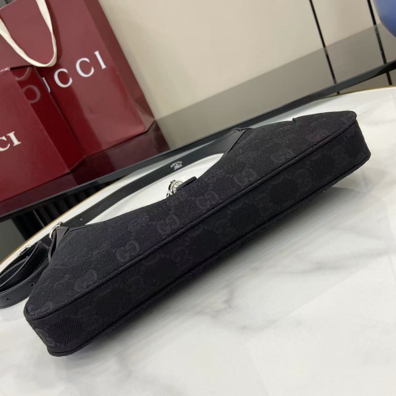 Gucci Jackie Slim Medium Shoulder Bag  - DesignerGu