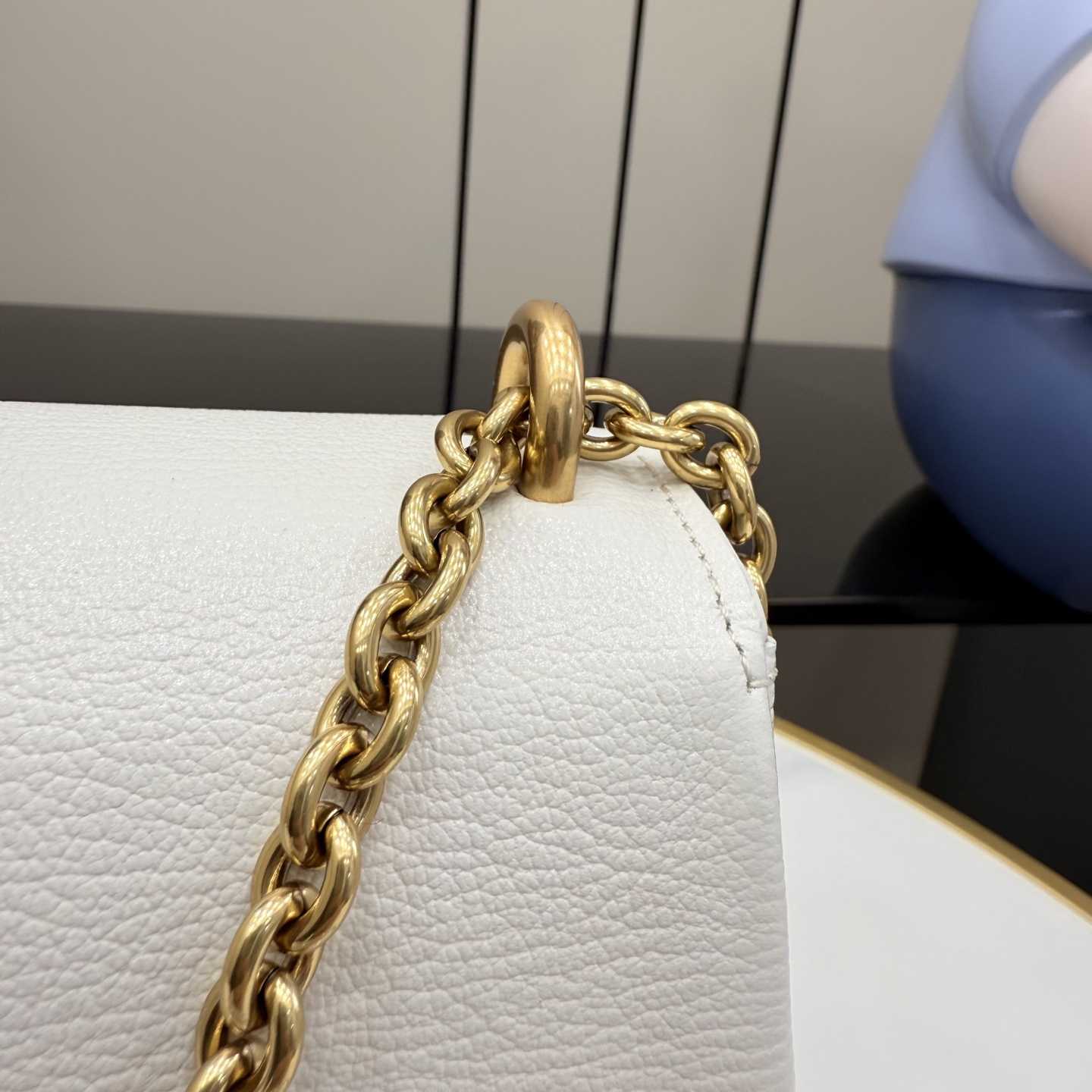 Gucci Dionysus Medium Shoulder Bag - DesignerGu