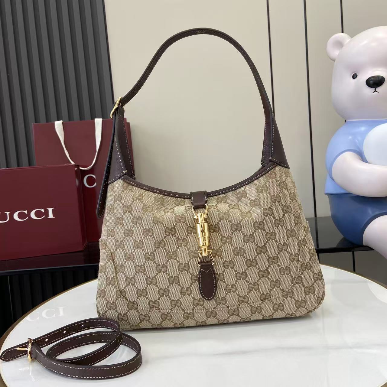 Gucci Jackie 1961 Medium Shoulder Bag - DesignerGu
