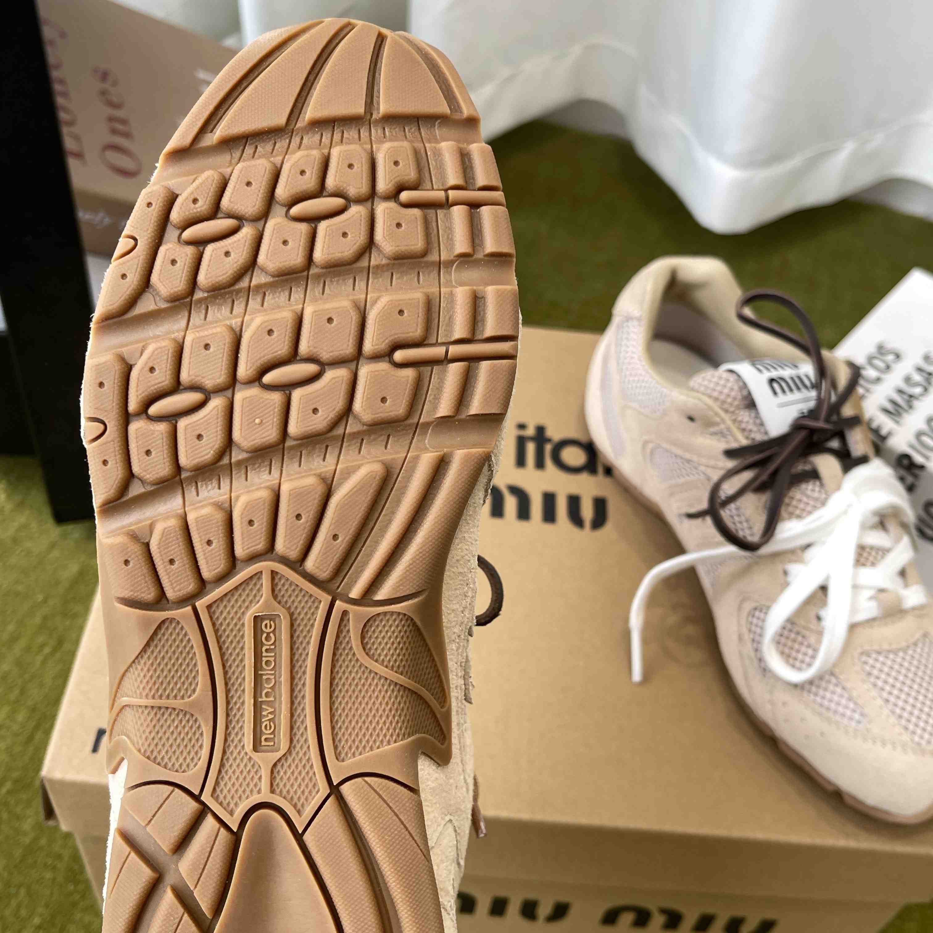 New Balance X Miu Miu 530 SL Suede And Mesh Sneakers - DesignerGu