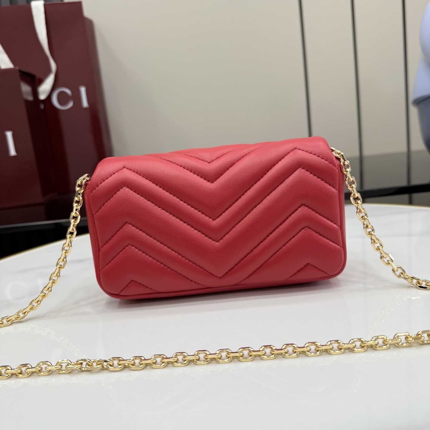 Gucci GG Marmont Mini Shoulder Bag - DesignerGu